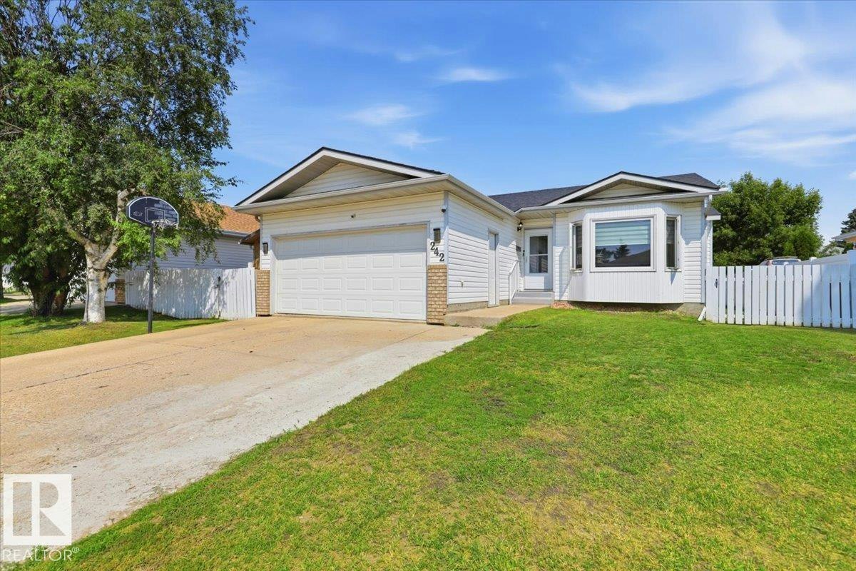 242 Northmount Drive, Wetaskiwin, AB, T9A 3M4