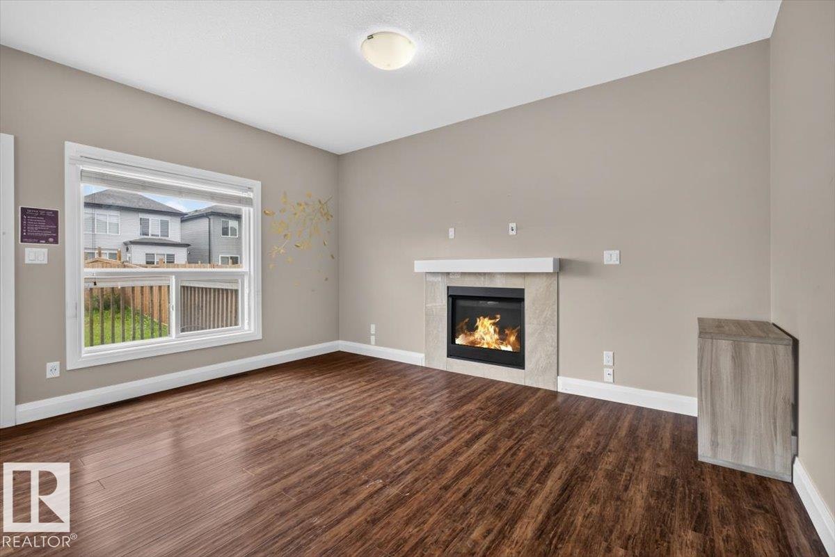 2005 15 Avenue, Edmonton, AB, T6T 2B6 - 16