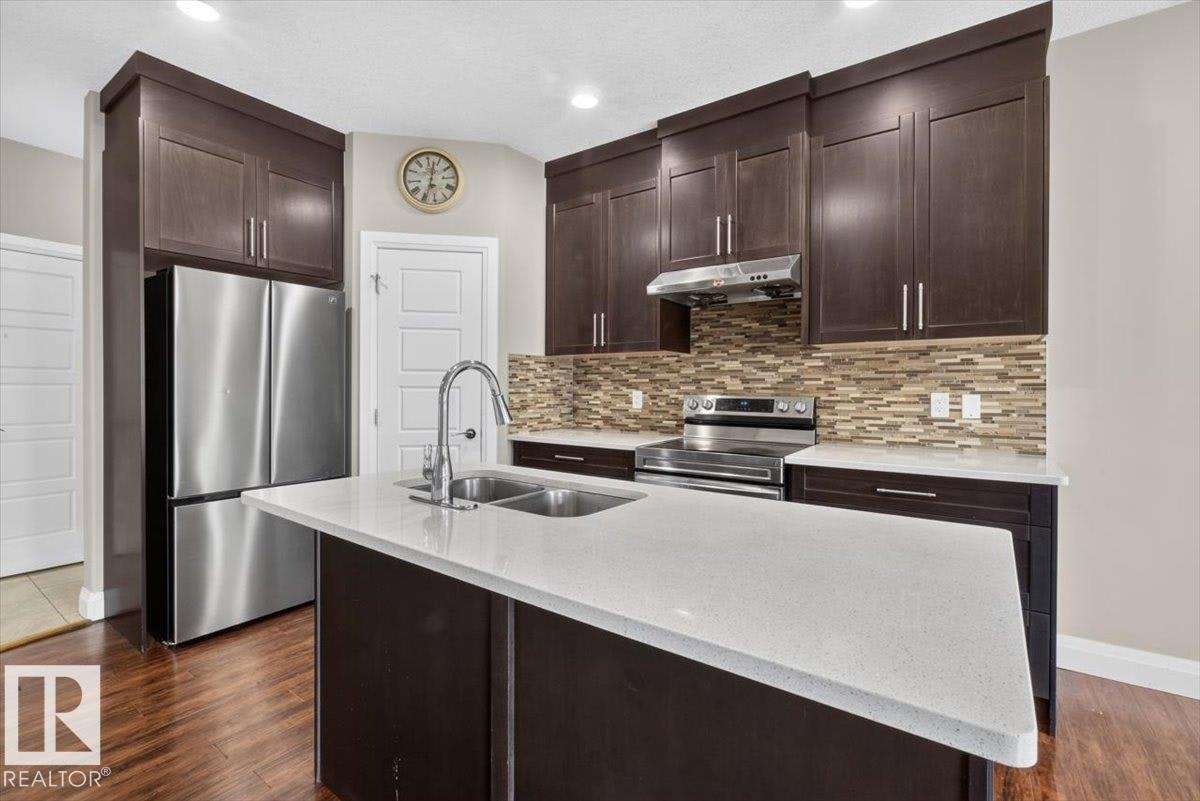 2005 15 Avenue, Edmonton, AB, T6T 2B6 - 10