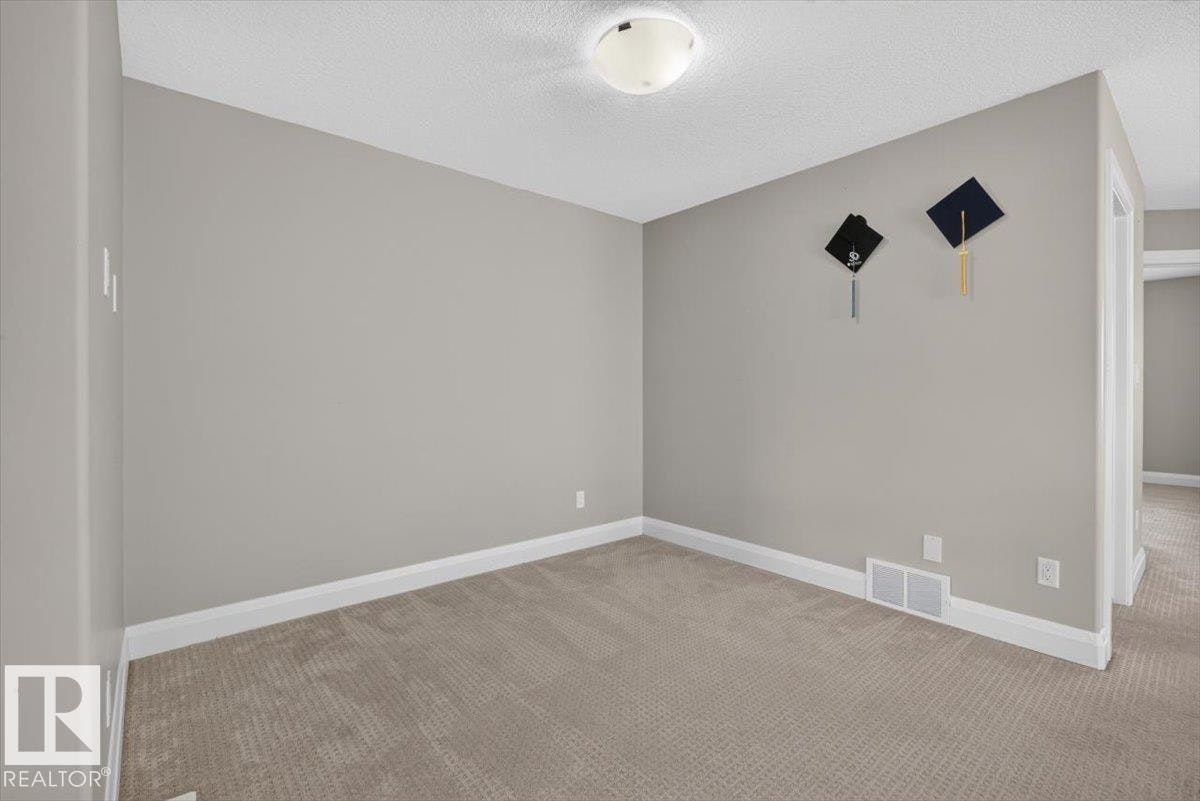 2005 15 Avenue, Edmonton, AB, T6T 2B6 - 22