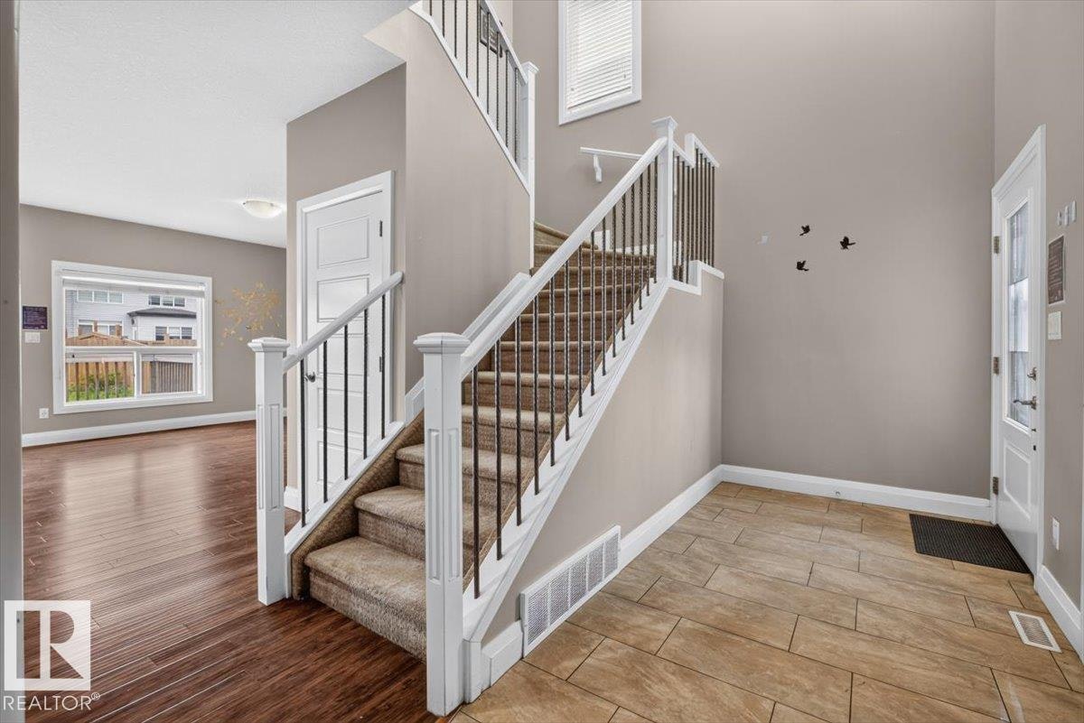 2005 15 Avenue, Edmonton, AB, T6T 2B6 - 7