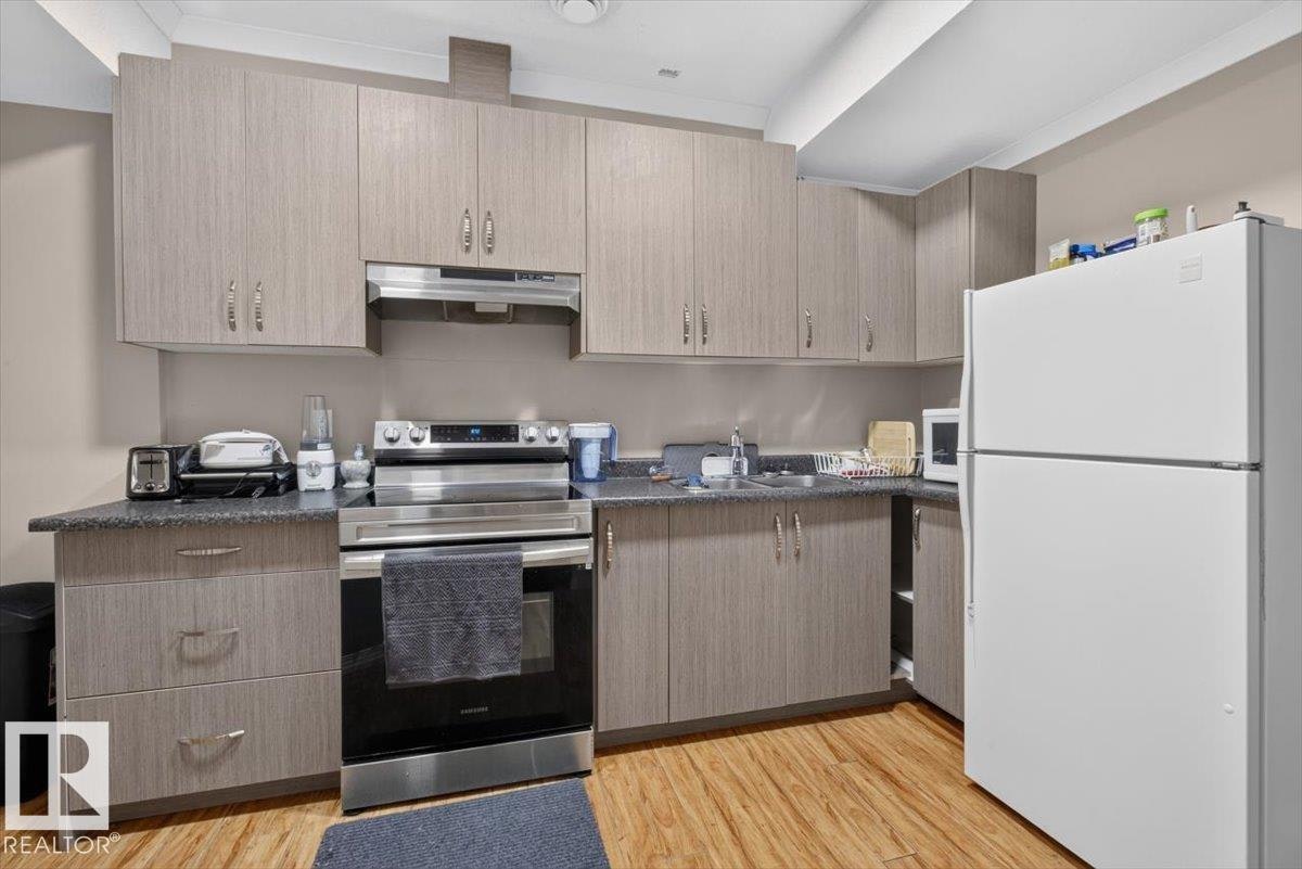 2005 15 Avenue, Edmonton, AB, T6T 2B6 - 33