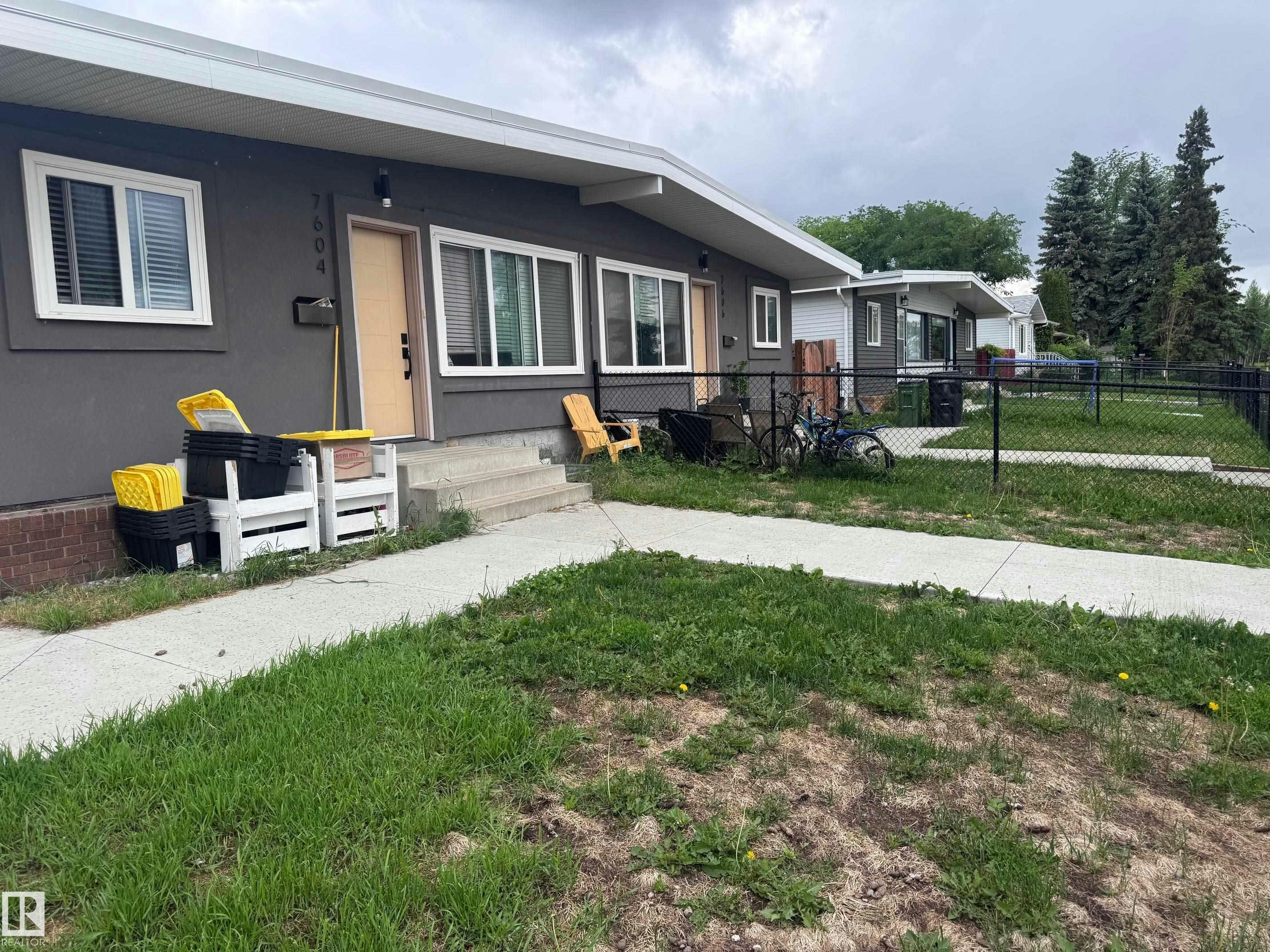 7604 7606 75 Street, Edmonton, AB, T6C 2E9