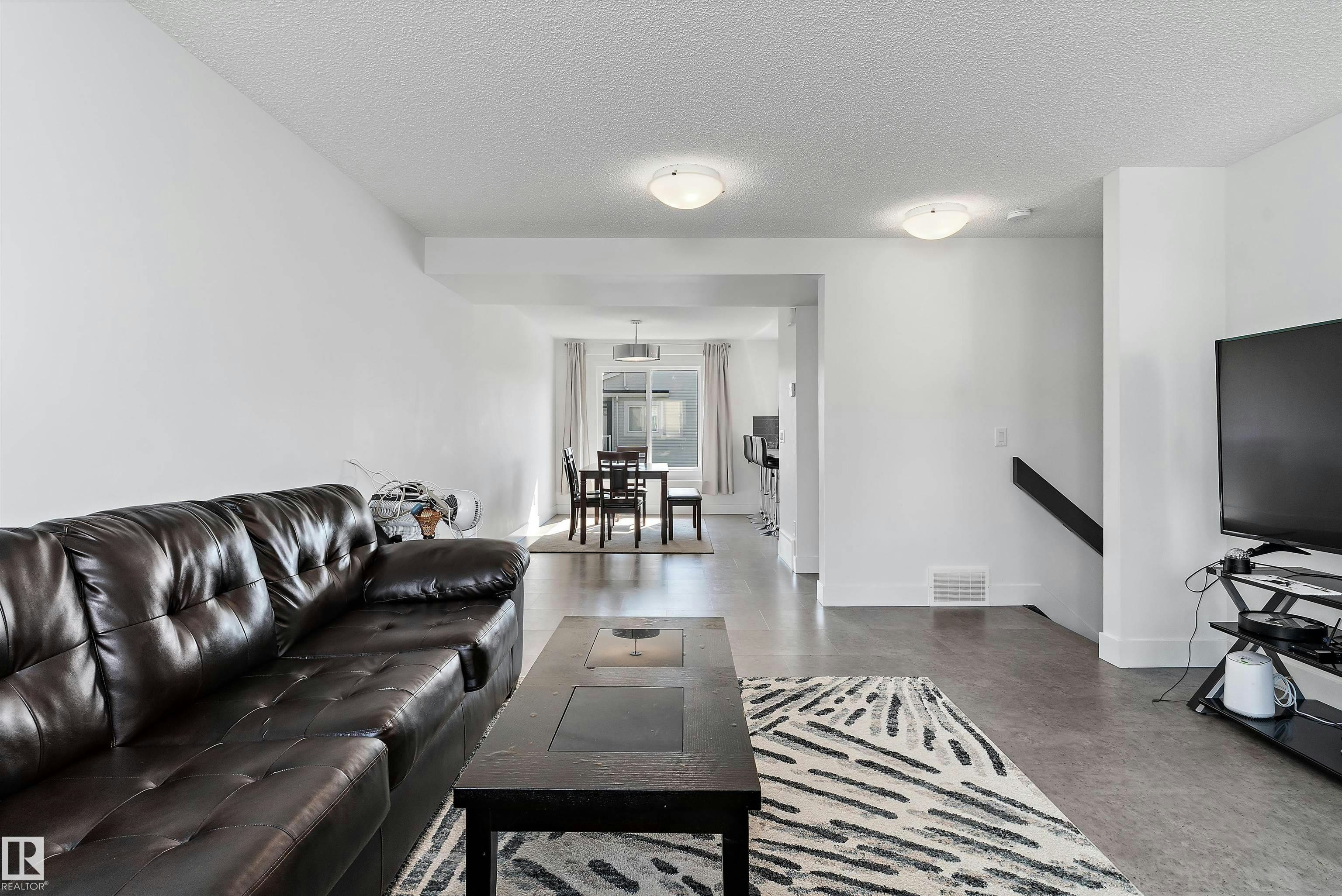 6-16335 84 Street, Edmonton, AB, T5Z 0S1 - 9