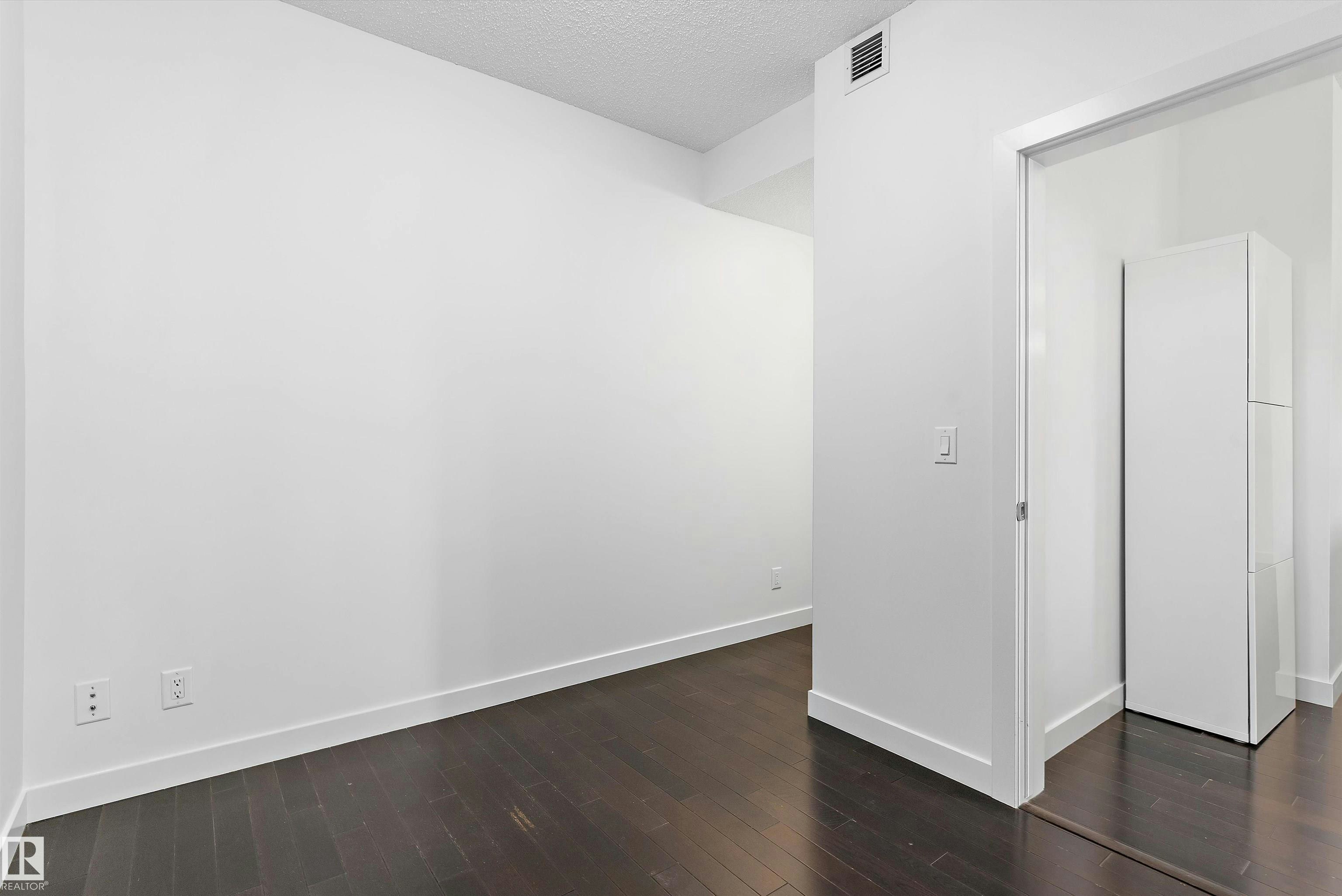 109-10523 123 Street, Edmonton, AB, T5N 1N9 - 23