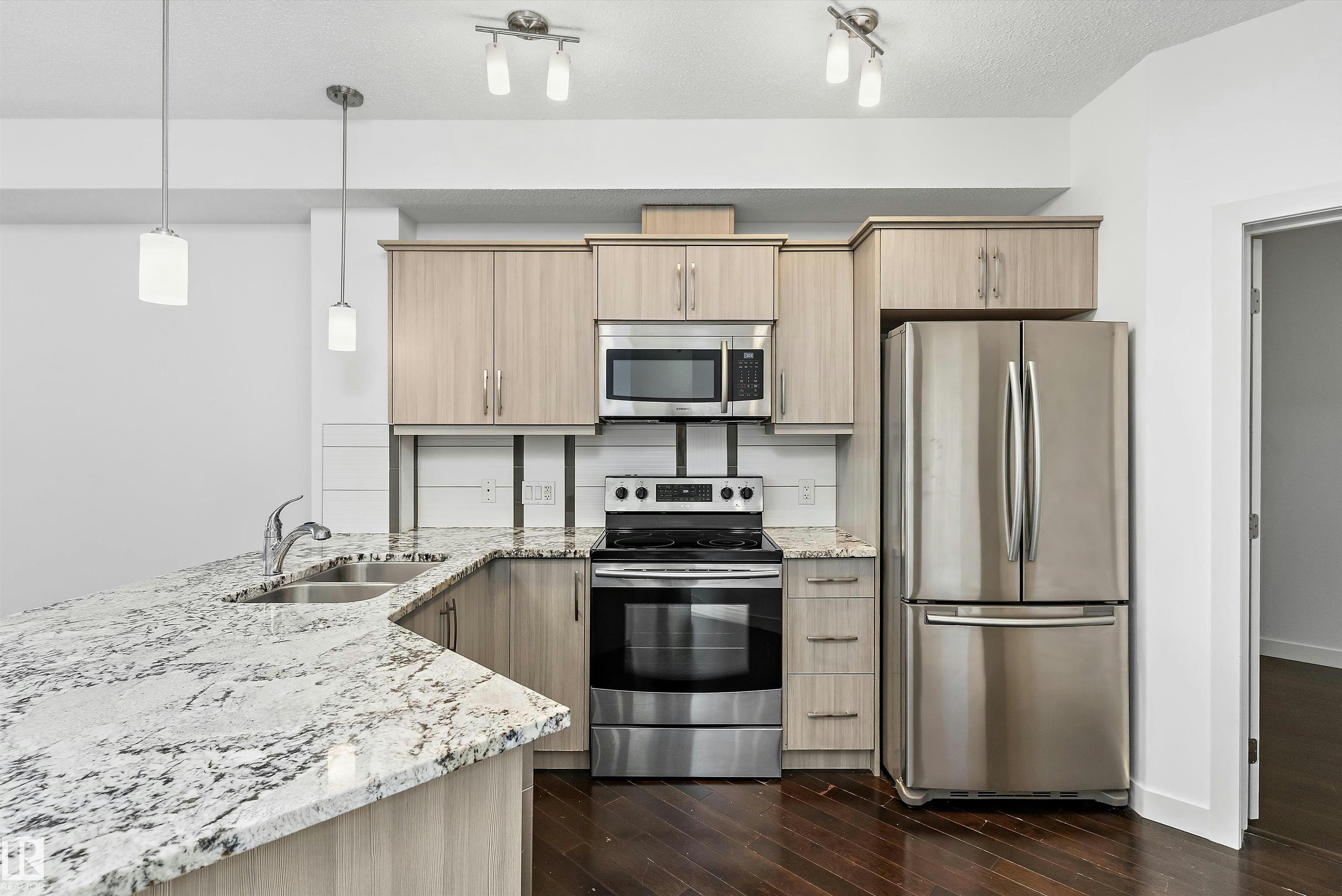 109-10523 123 Street, Edmonton, AB, T5N 1N9 - 21