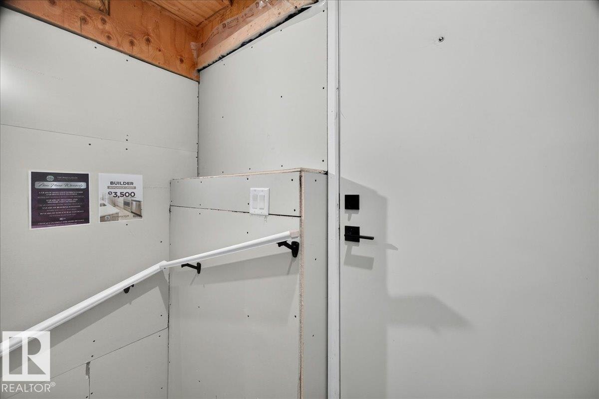3902 40 Avenue, Beaumont, AB, T4X 3B5 - 39