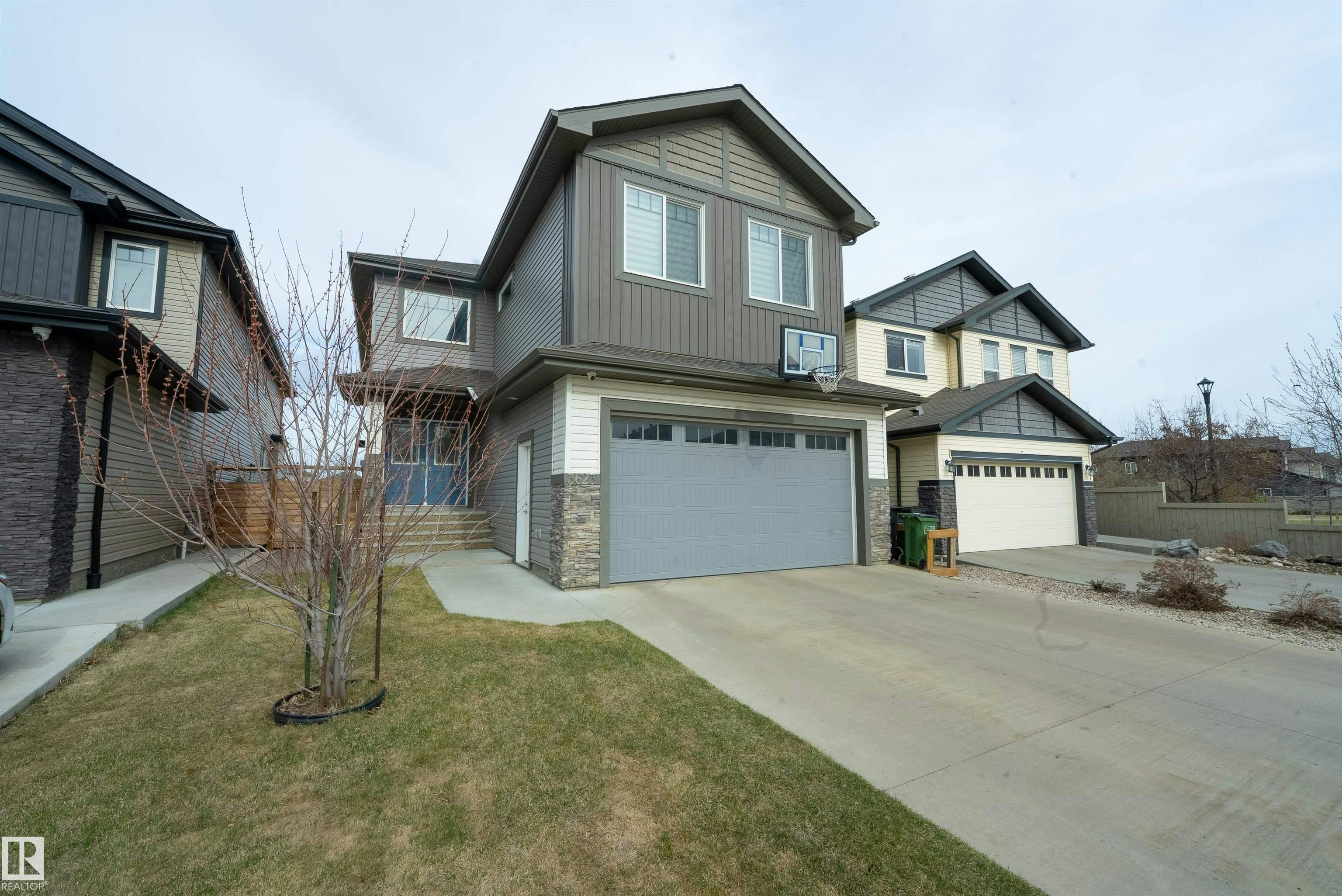 3623 8 Street, Edmonton, AB, T6T 1A1