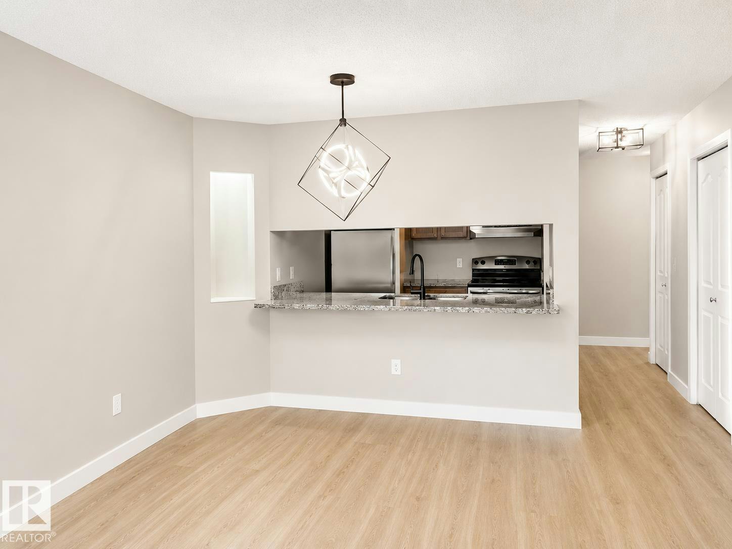 329-17447 98a Avenue, Edmonton, AB, T5T 6M4
