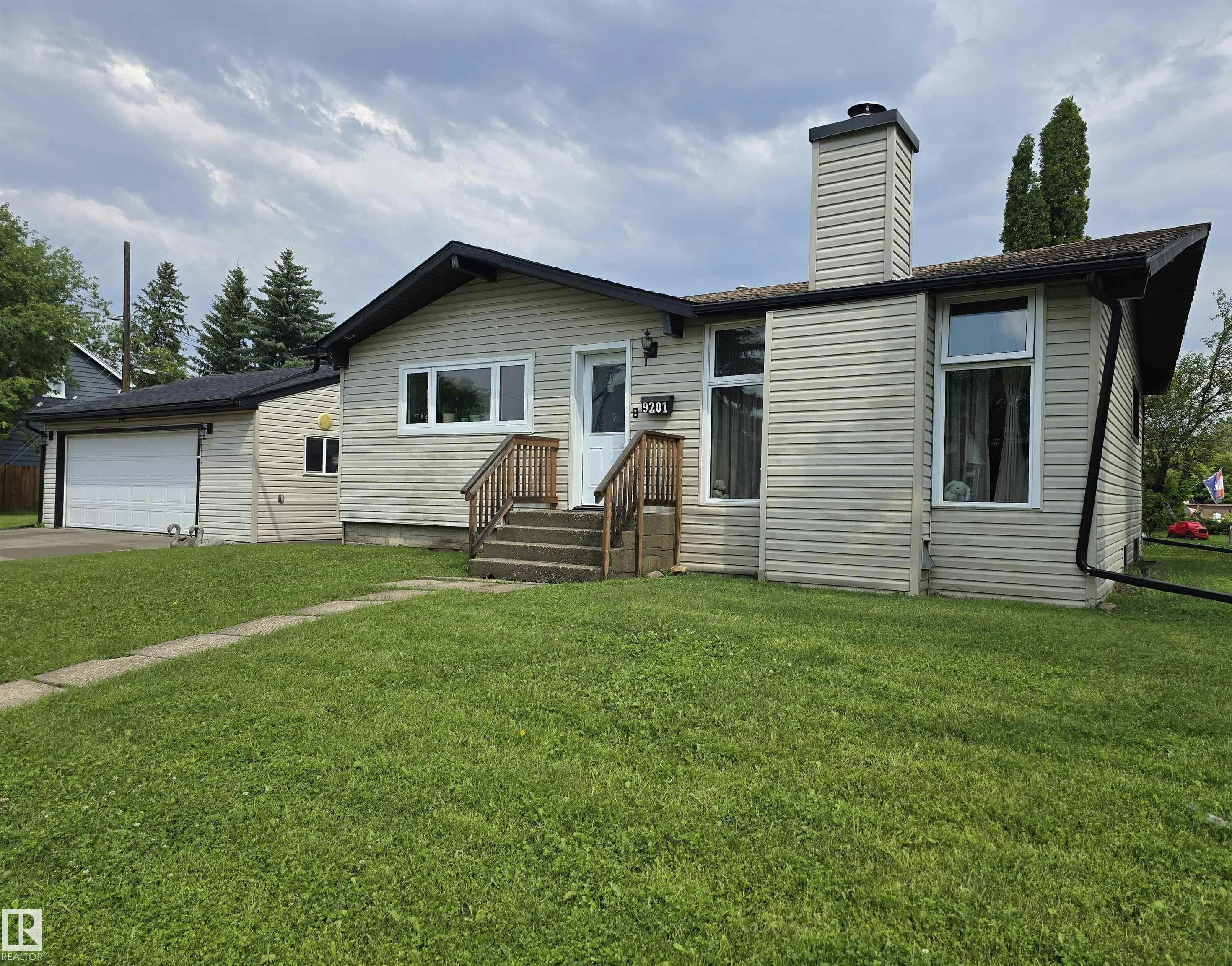 9201 153 Street, Edmonton, AB, T5R 1P7
