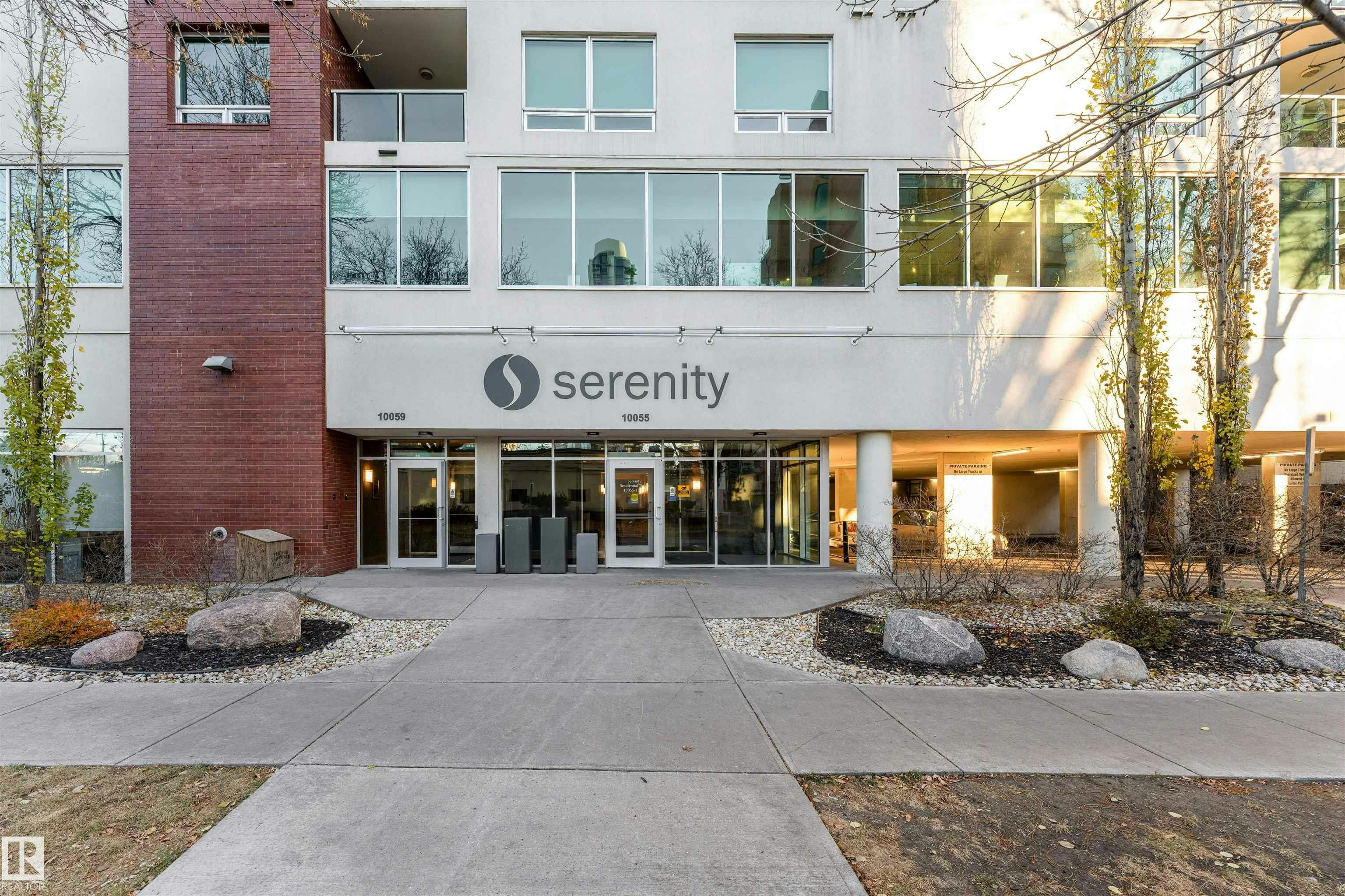 807-10055 118 Street, Edmonton, AB, T5K 0C1