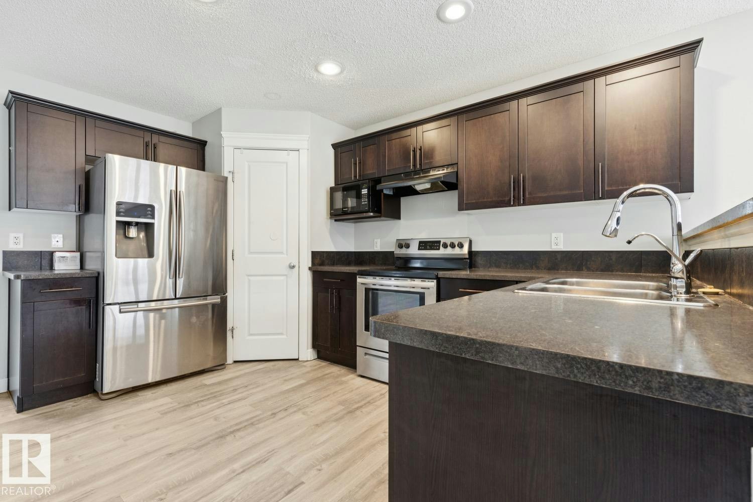 4058 Morrison Way, Edmonton, AB, T5E 6S3 - 11