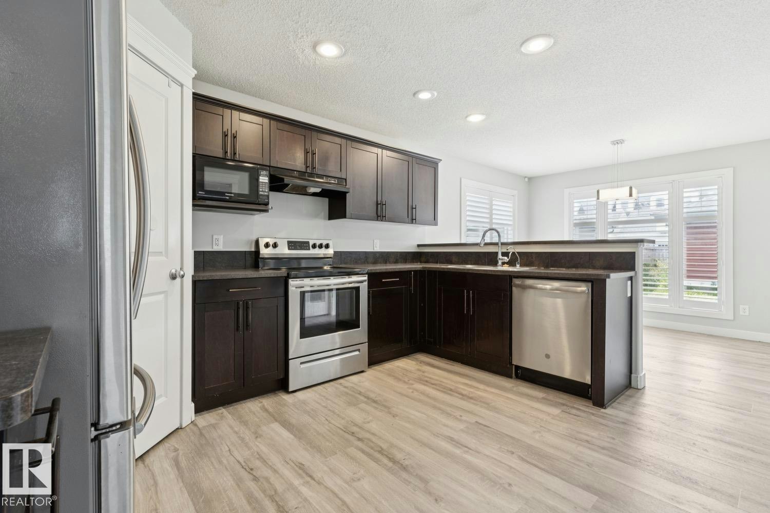 4058 Morrison Way, Edmonton, AB, T5E 6S3 - 9