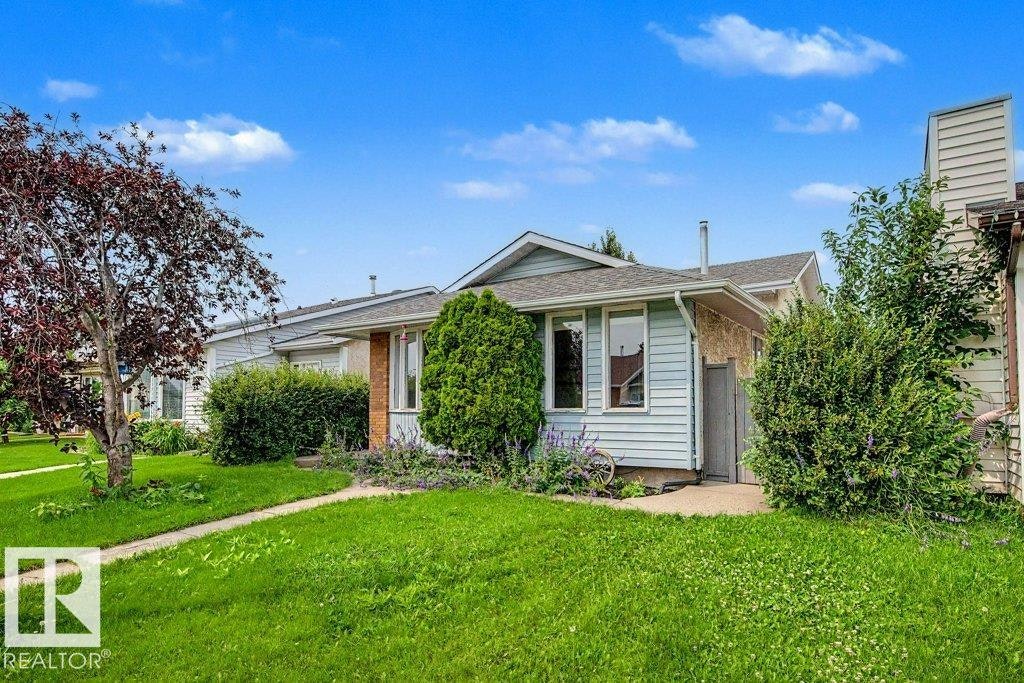 312 Lago Lindo Crescent, Edmonton, AB, T5Z 1Y9