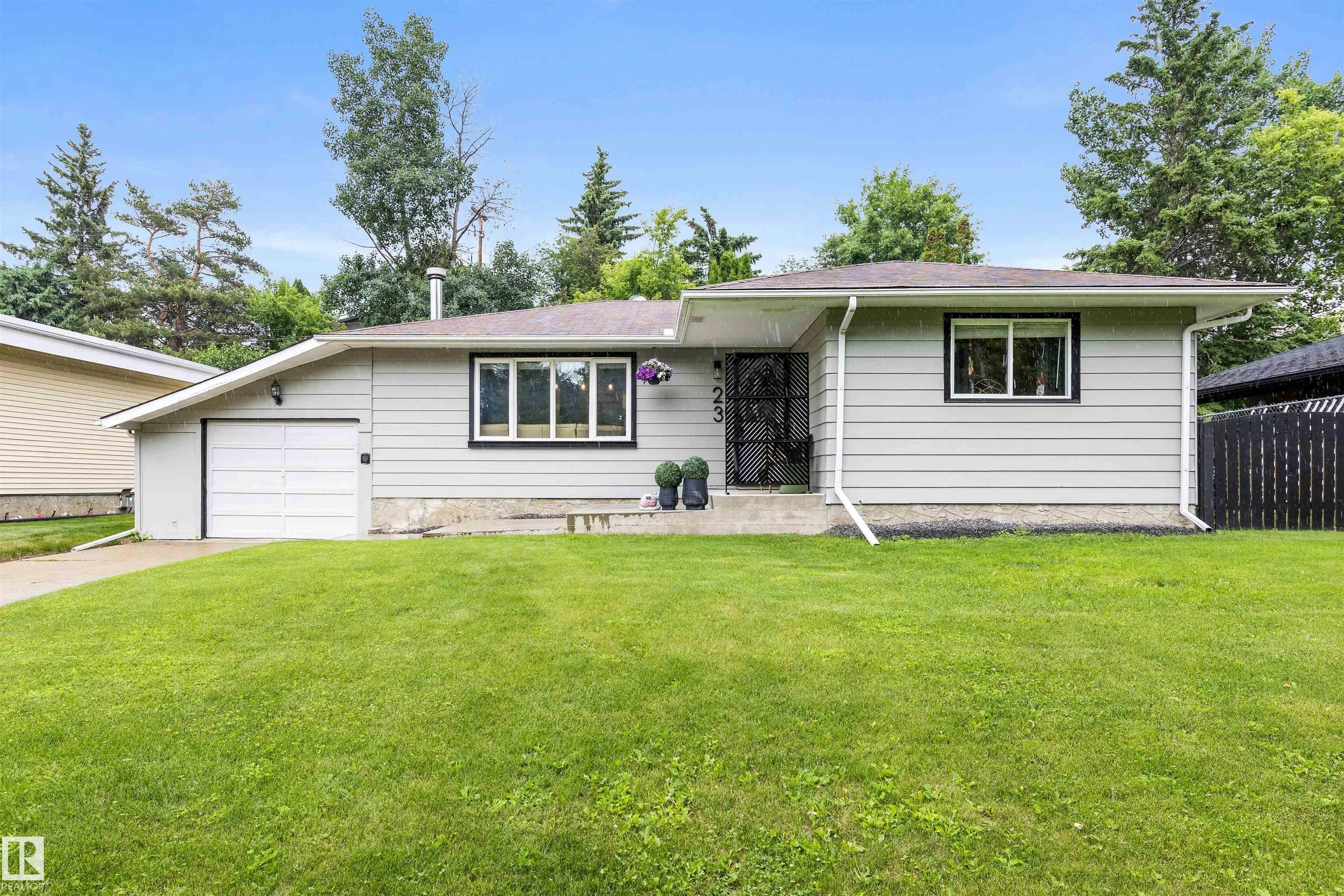 23 Glenhaven Crescent, St. Albert, AB, T8N 1A4