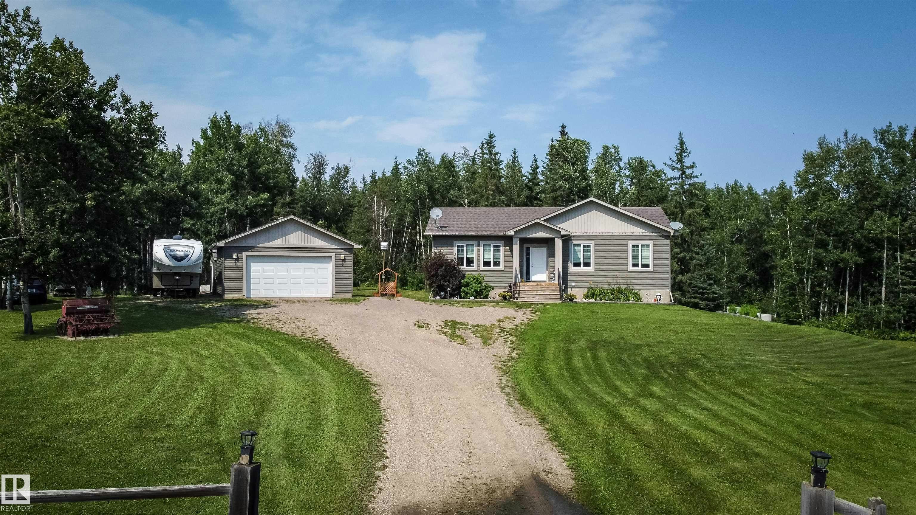 200-55108 Rge Road 15, Rural Lac Ste. Anne County, AB, T0E 1V0
