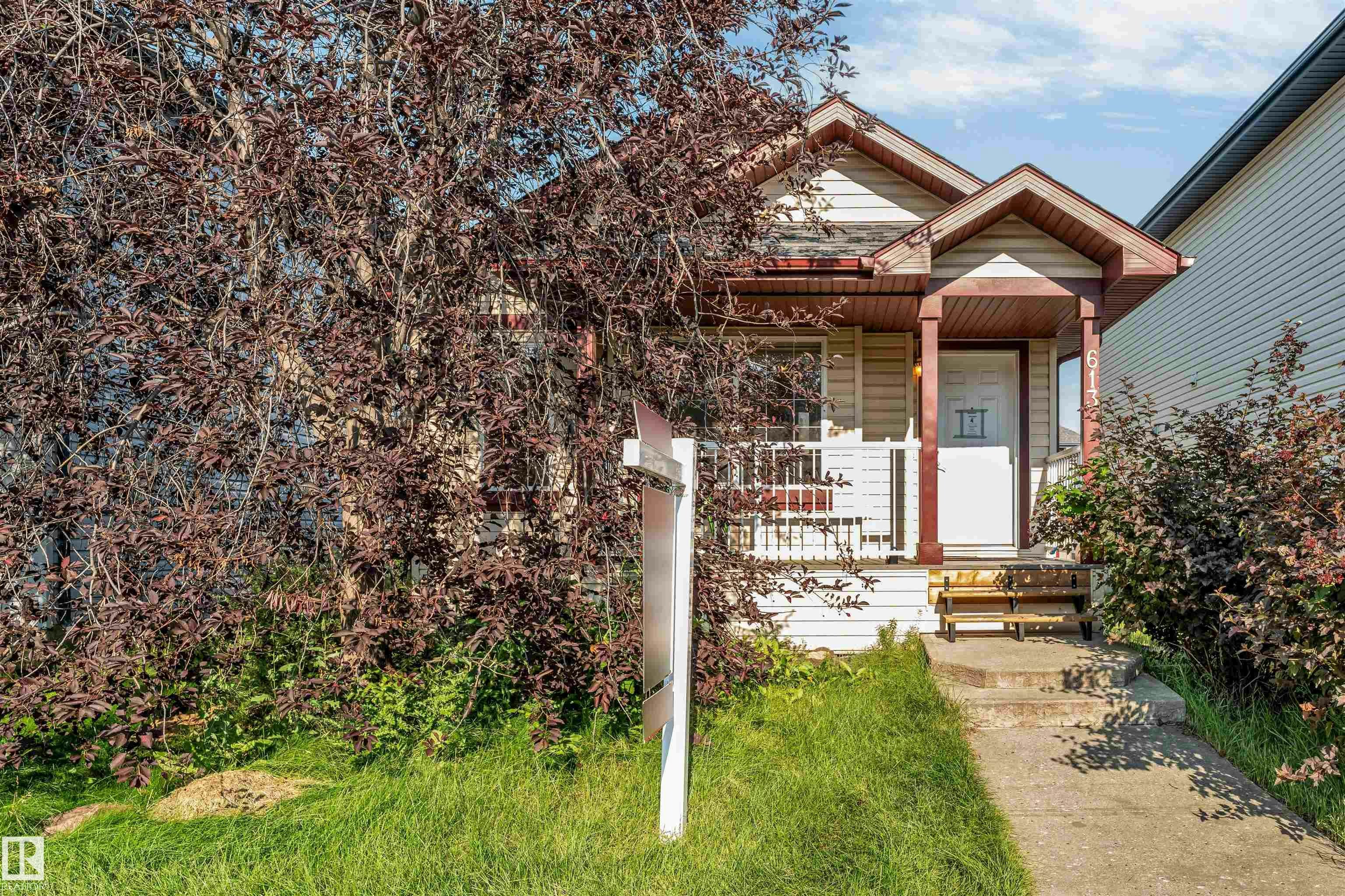 613 83 Street, Edmonton, AB, T6X 1L6