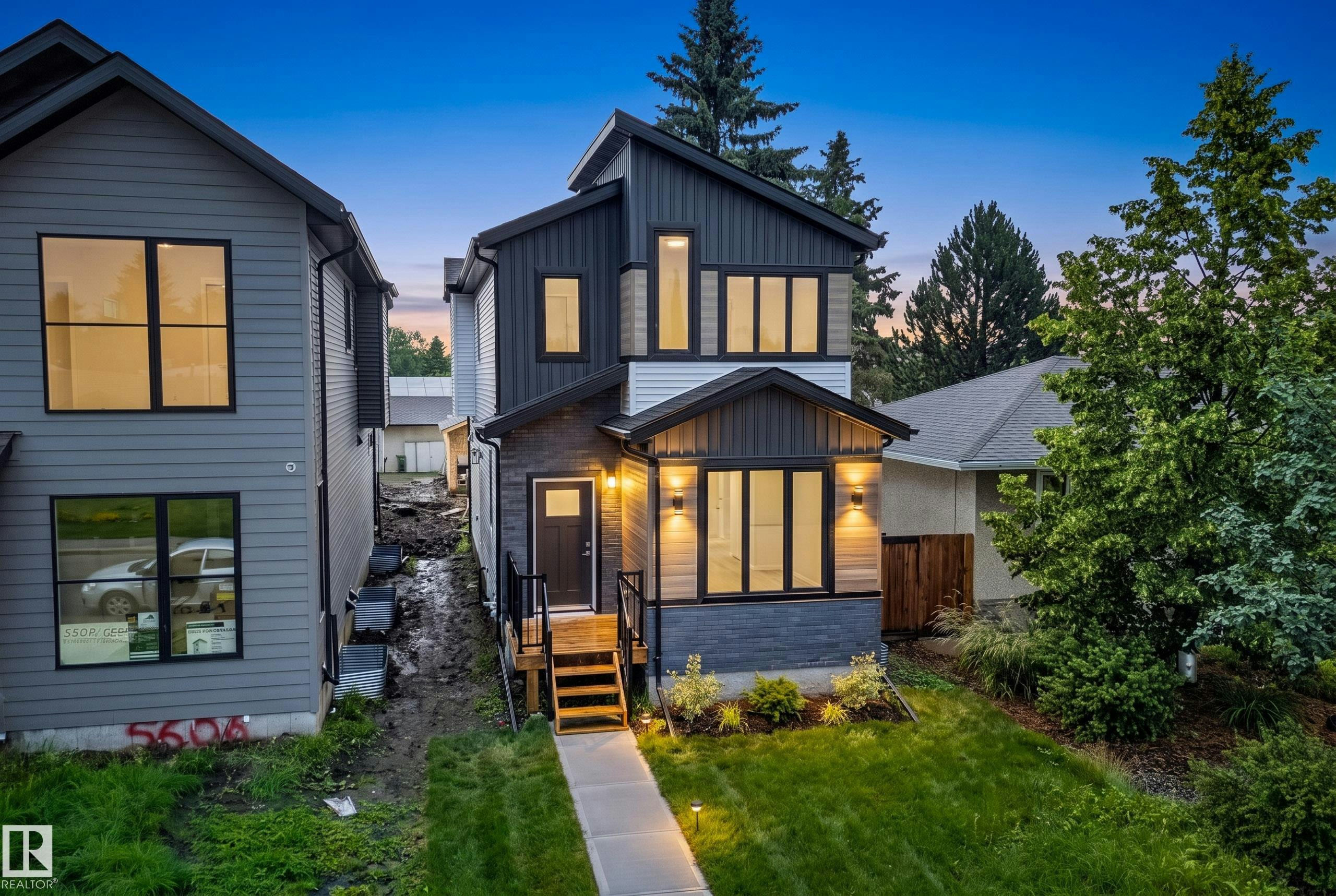 5604 105 Avenue, Edmonton, AB, T6A 1A6