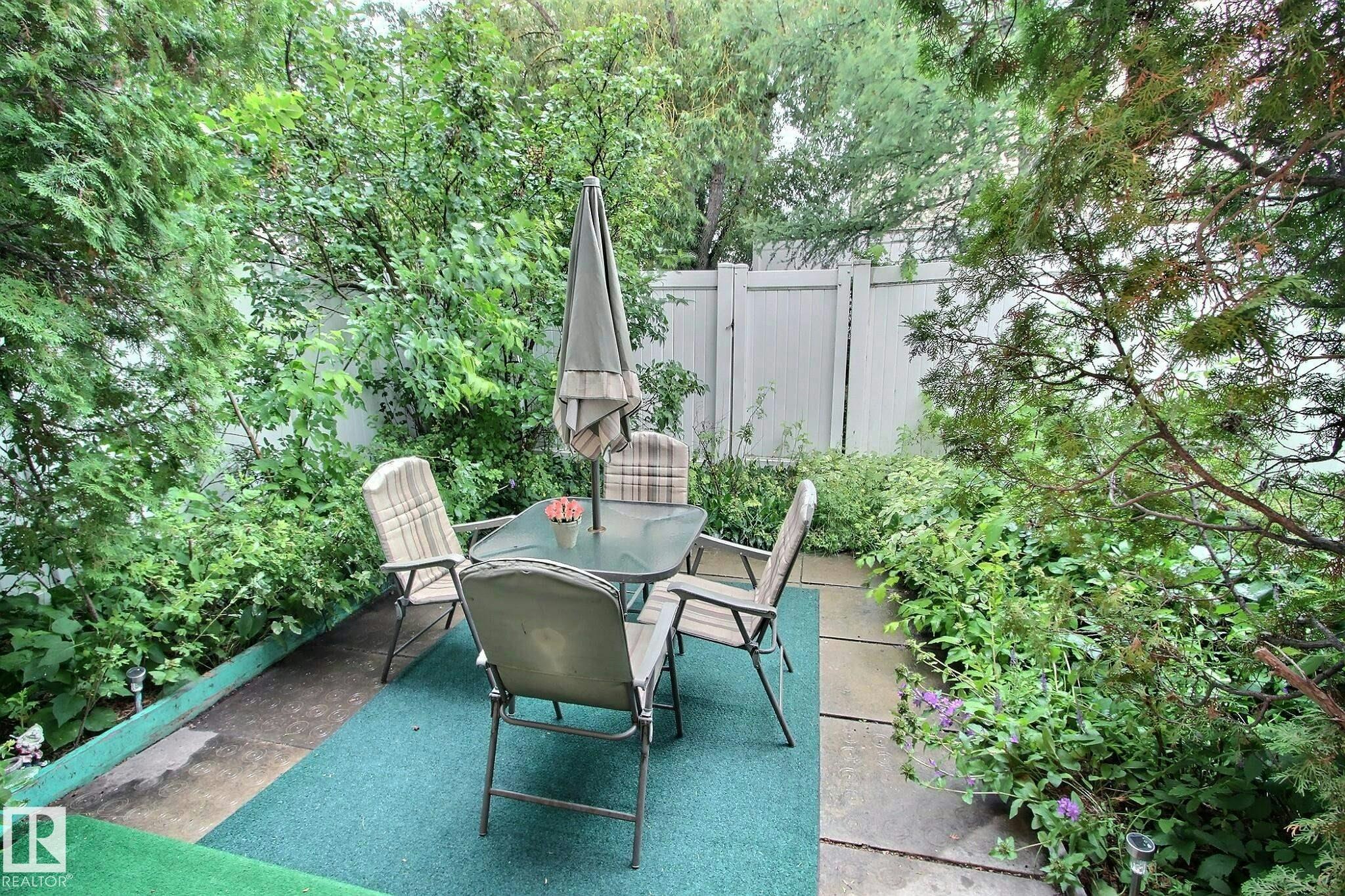14626 52 Street NW, Edmonton, AB, T5A 3M7