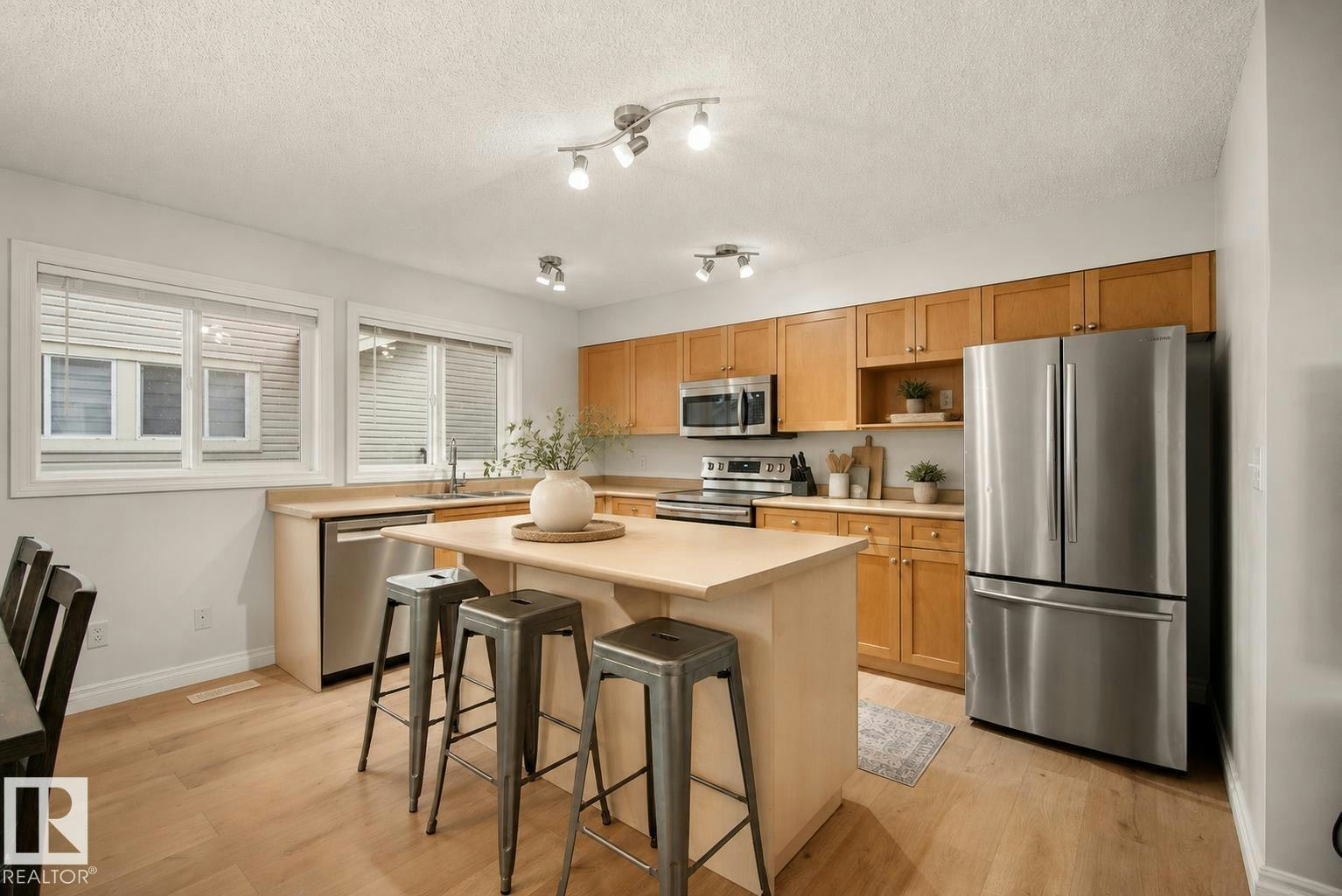 6-12050 17 Avenue, Edmonton, AB, T6W 1X4