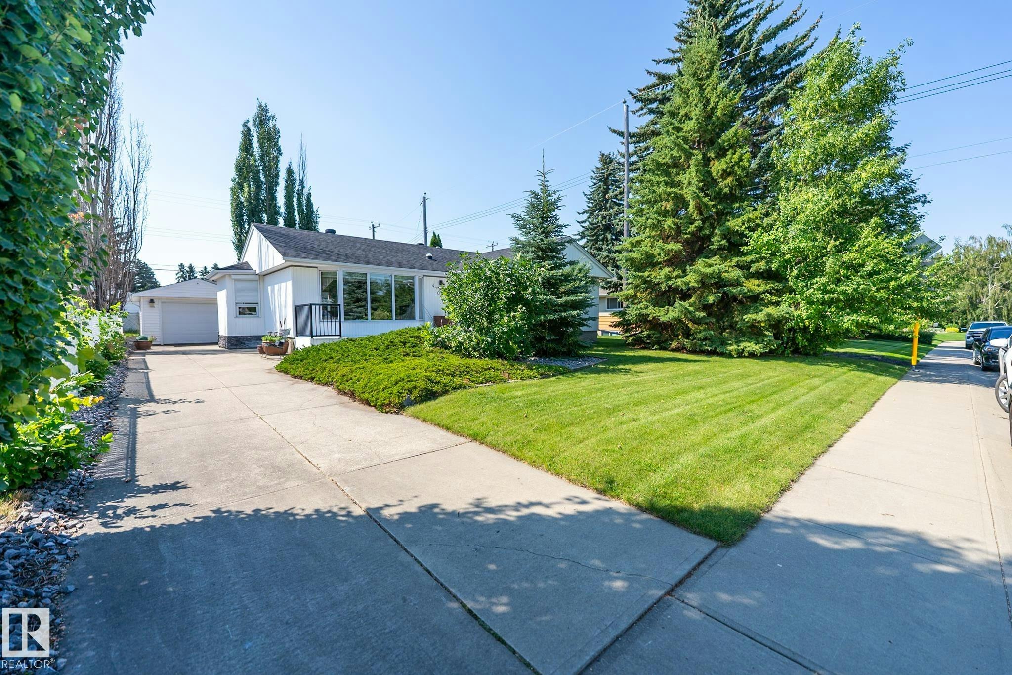 4707 105a Avenue, Edmonton, AB, T6A 1C1