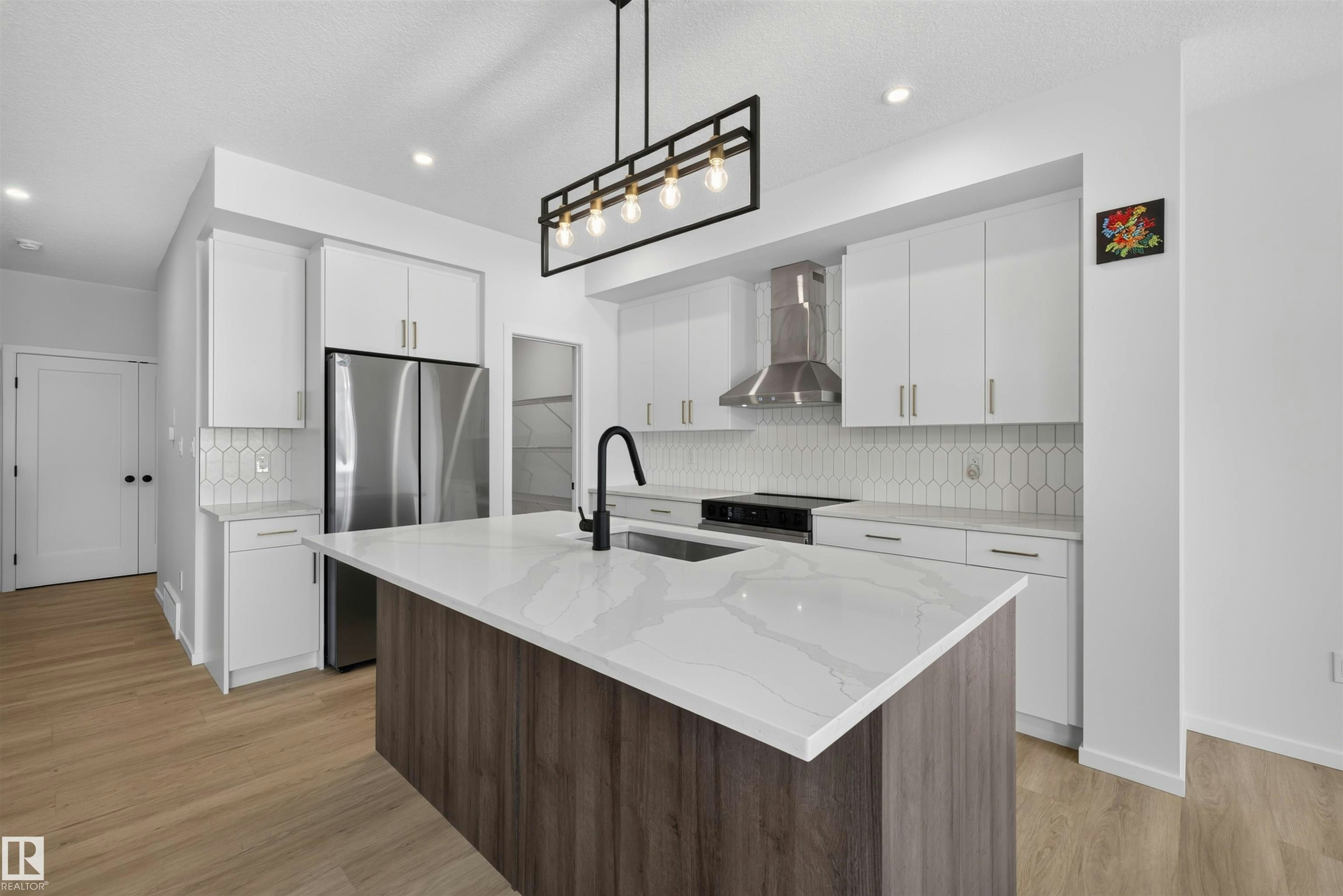 7722 174a Avenue, Edmonton, AB, T5Z 0W5