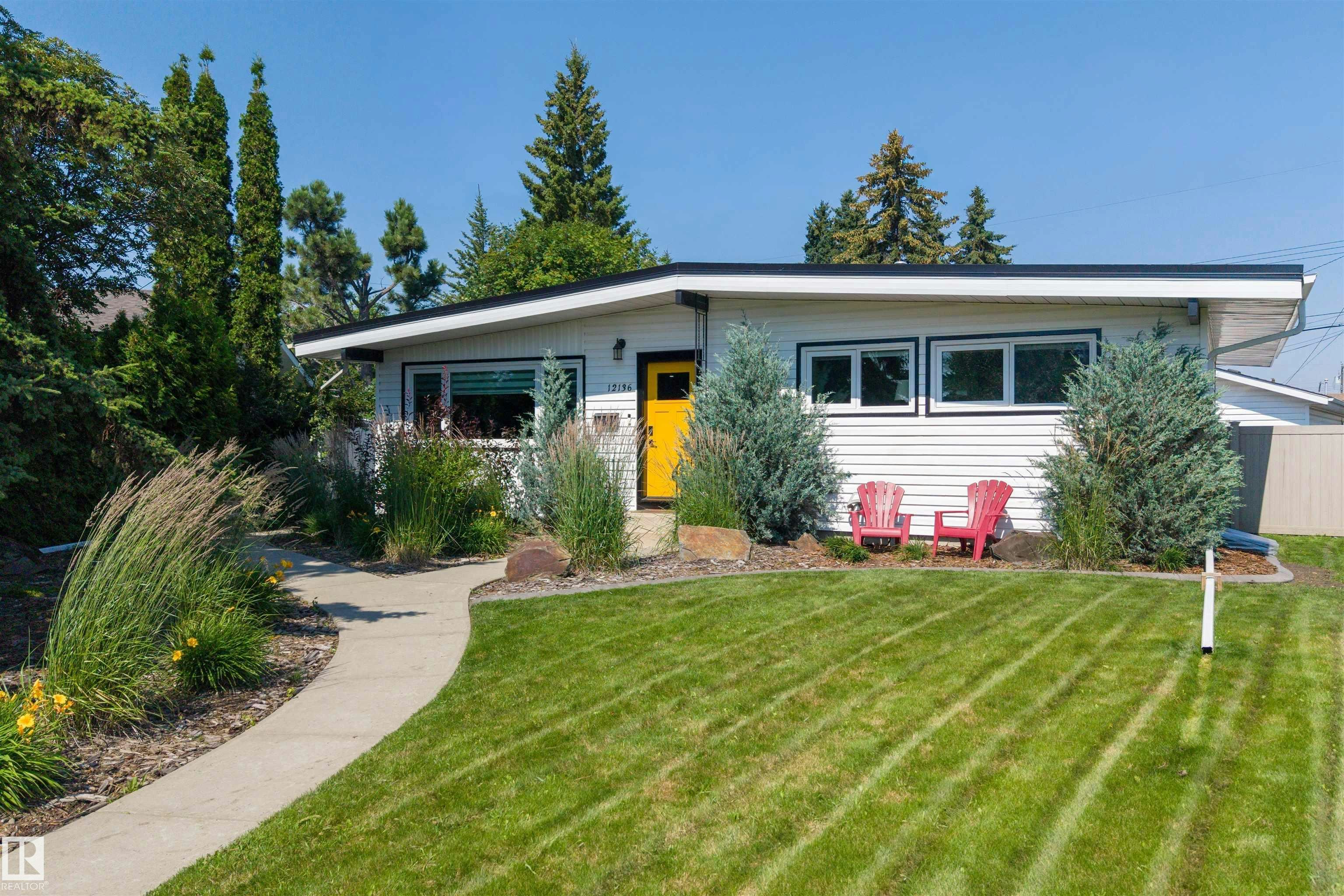 12136 135a Avenue, Edmonton, AB, T5L 3Z3