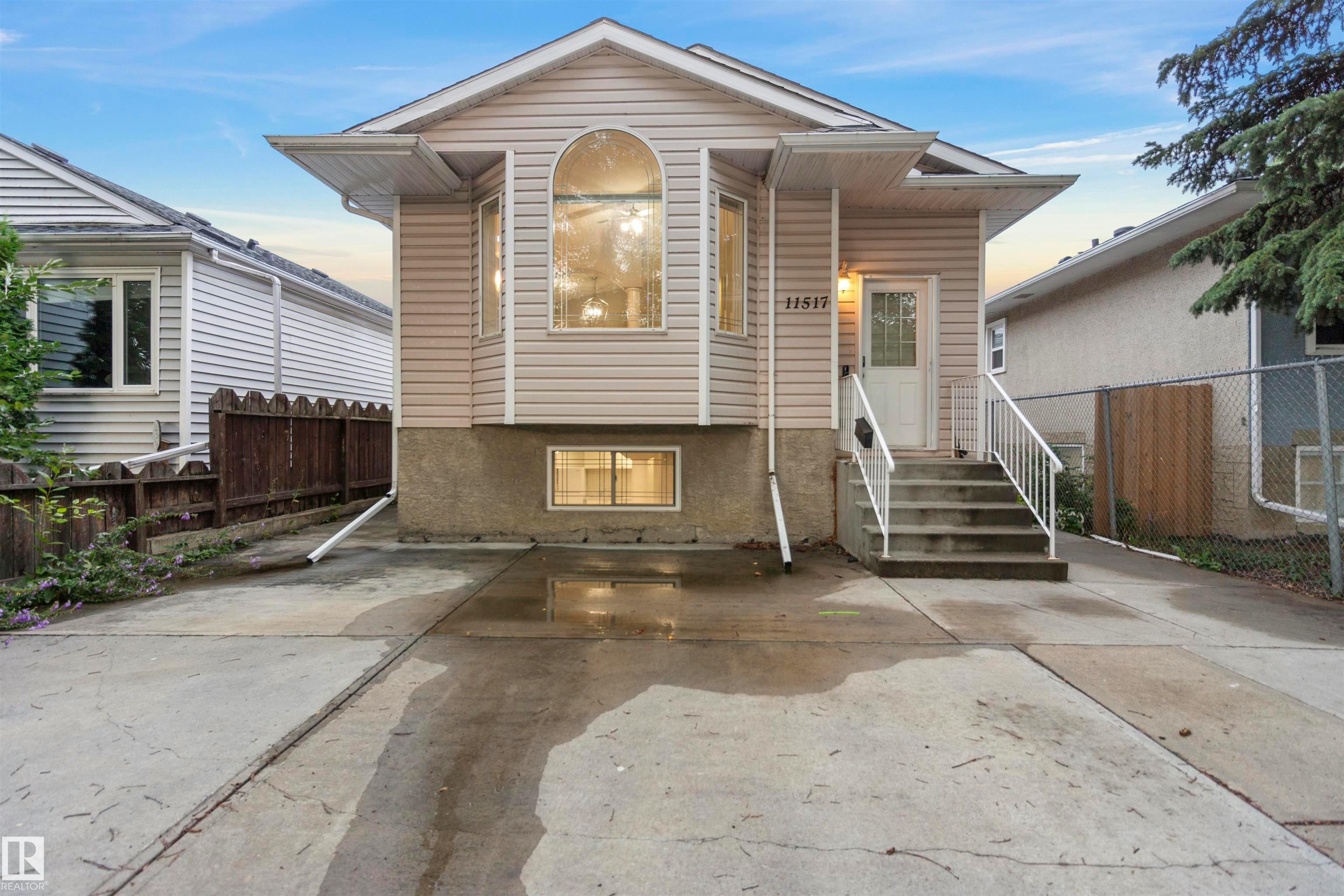 11517 83 Street, Edmonton, AB, T5B 2Y6