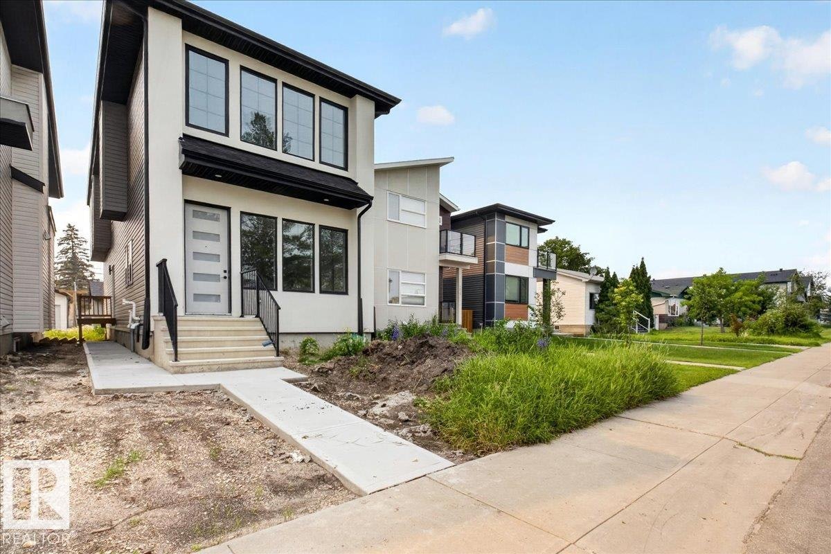 9814 155 Street, Edmonton, AB, T5P 2K9