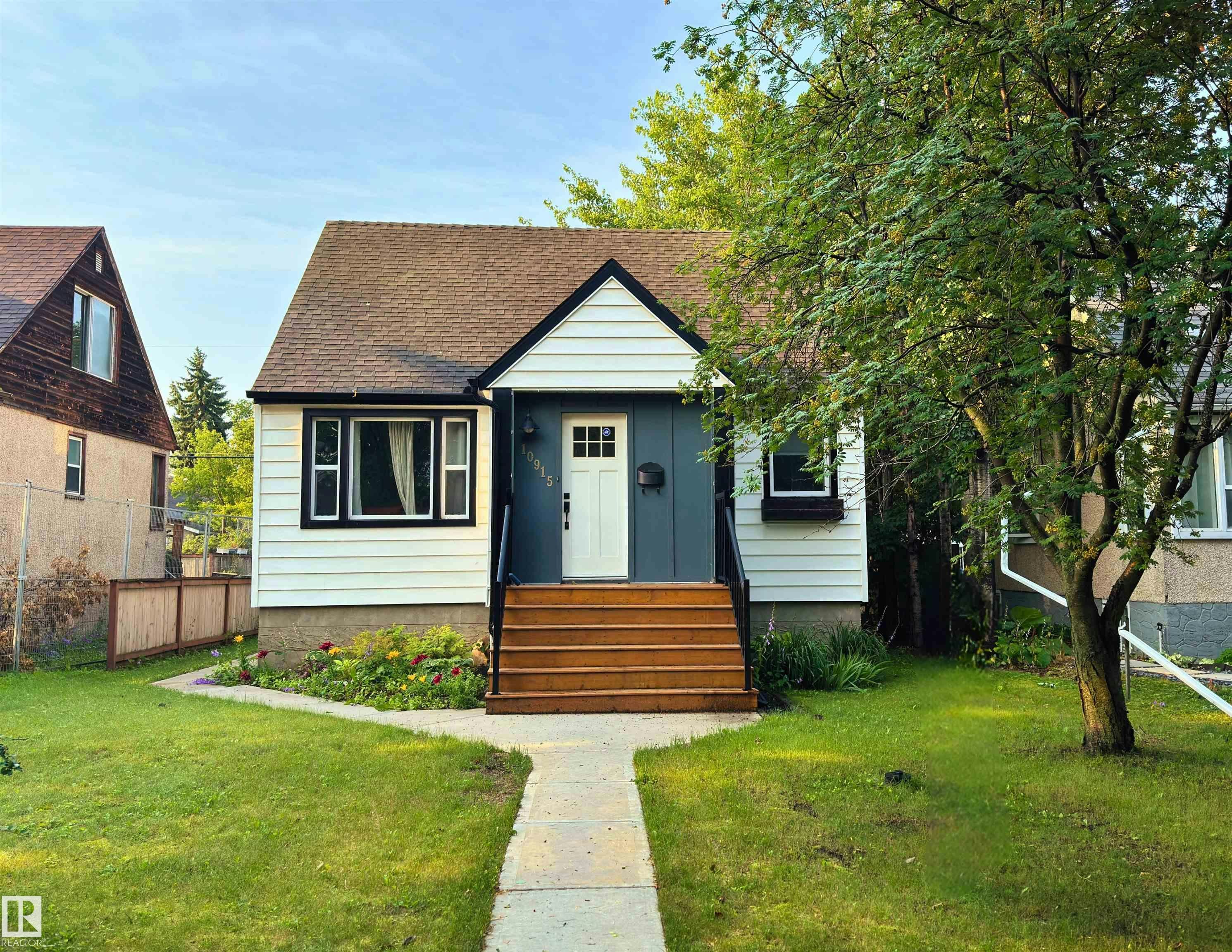 10915 67 Avenue, Edmonton, AB, T6H 2A5