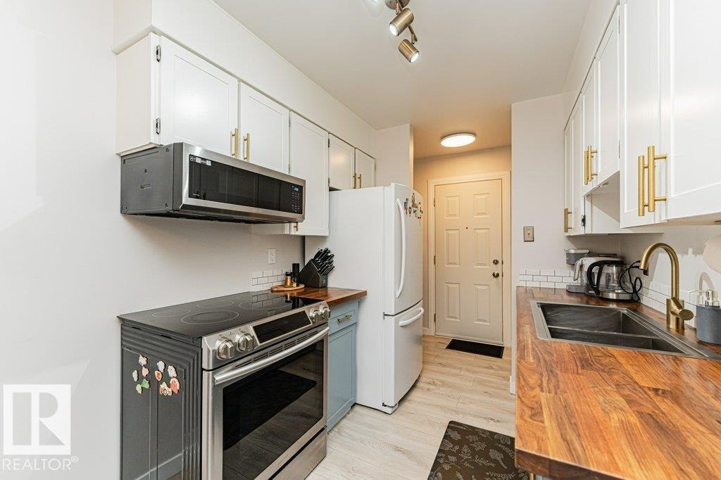 10B Callingwood Court, Edmonton, AB, T5T 0H5