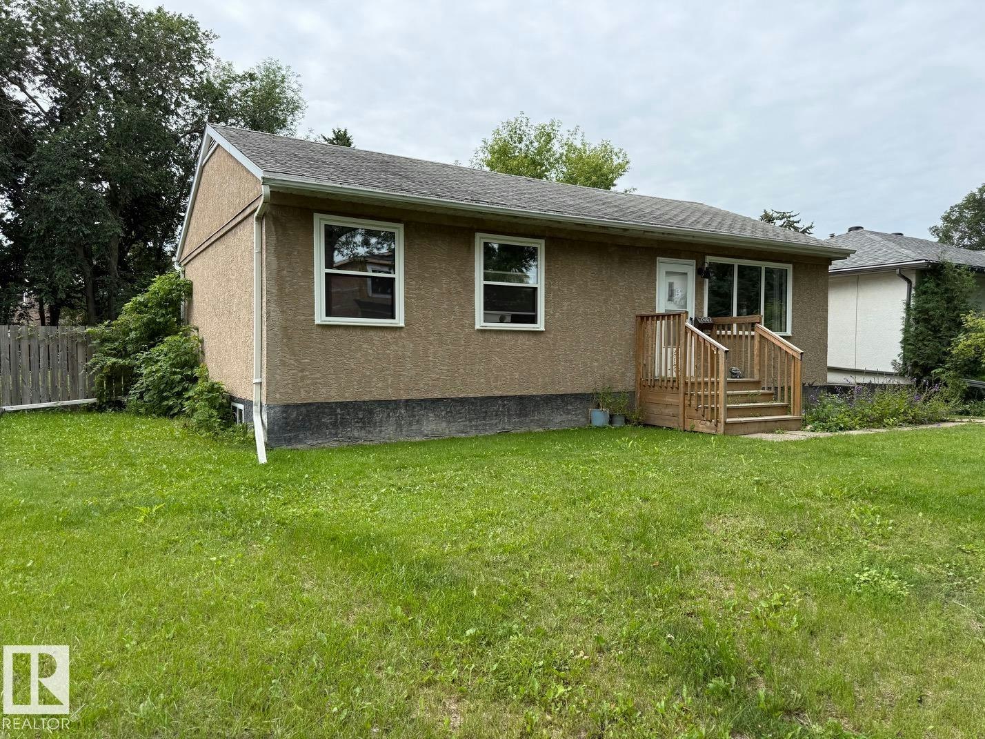 7607 83 Avenue, Edmonton, AB, T6C 1A2