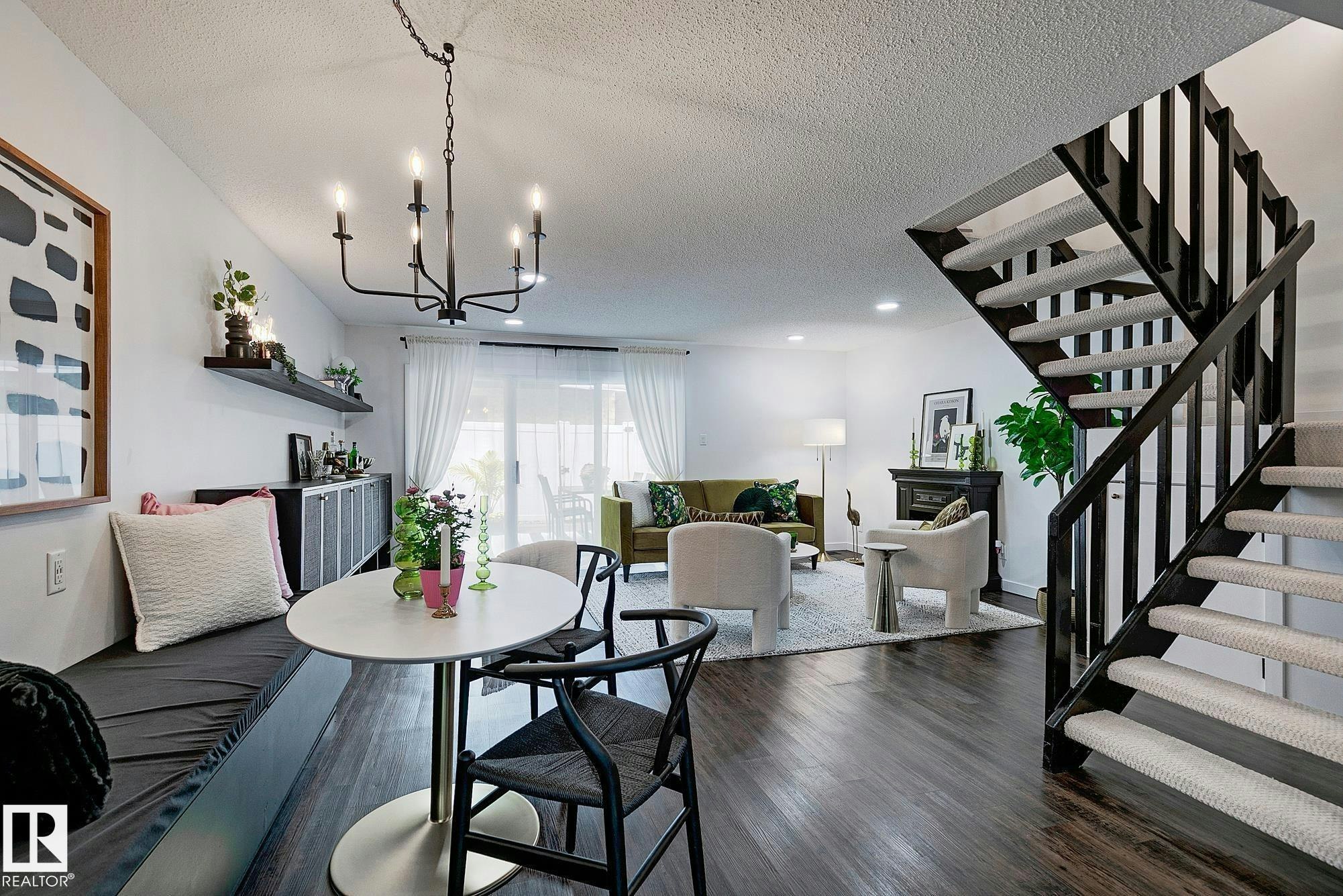 19F Meadowlark Village, Edmonton, AB, T5R 5X3