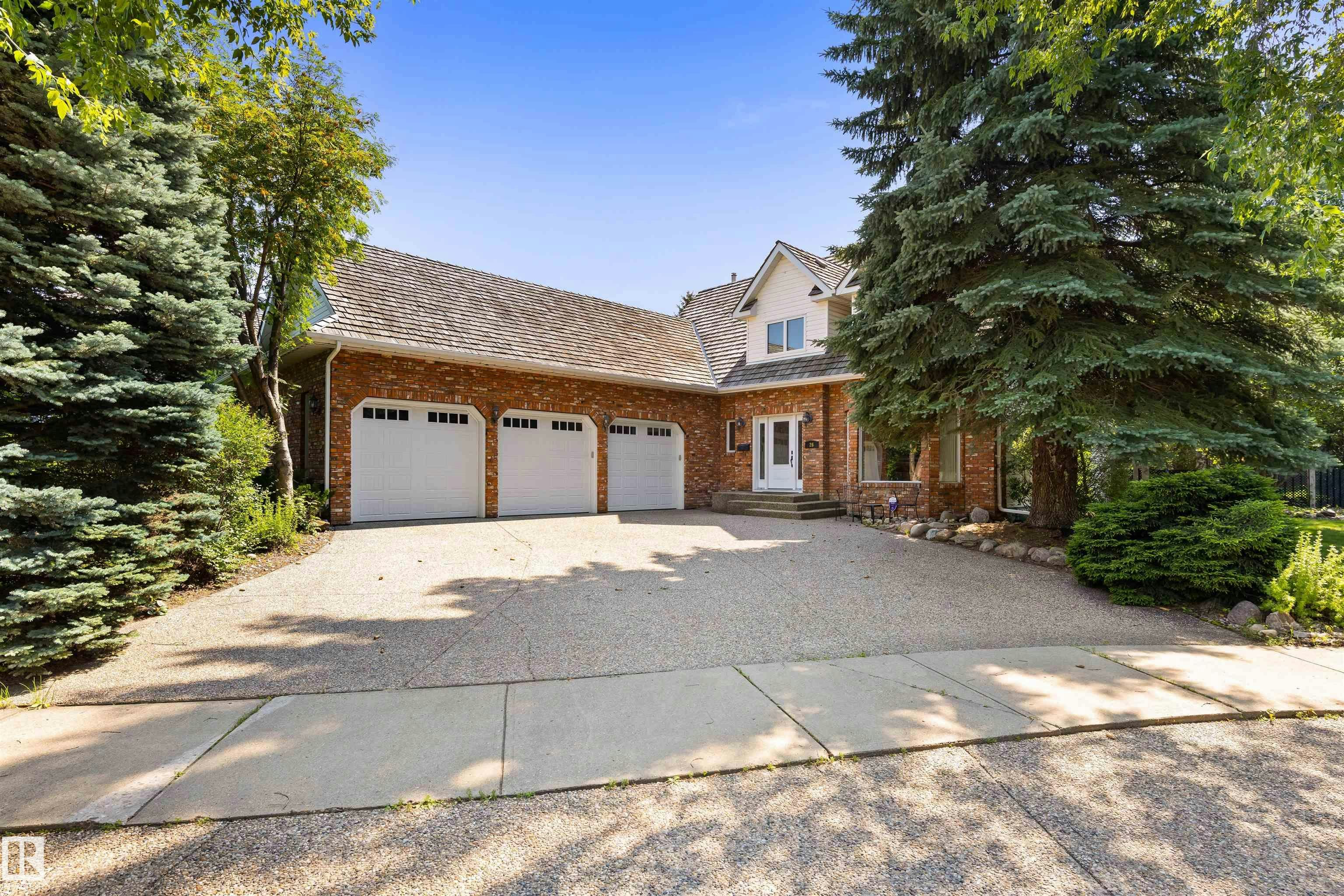 26 Eastbourne Close, St. Albert, AB, T8N 5N5