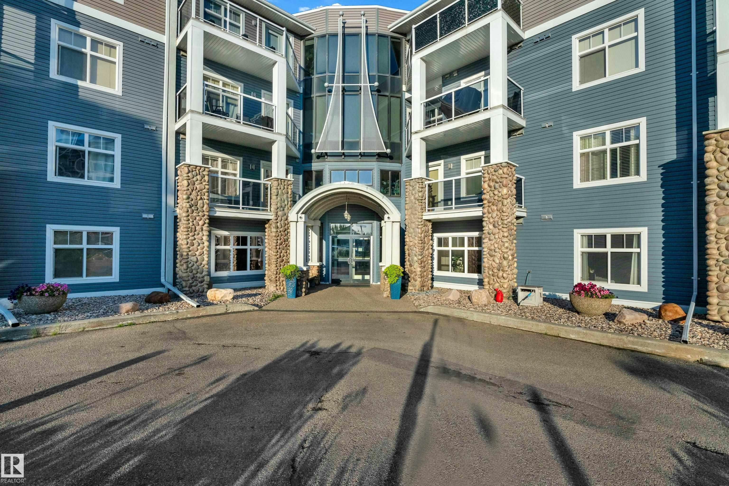 136-16035 132st, Edmonton, AB, T6V 0B4