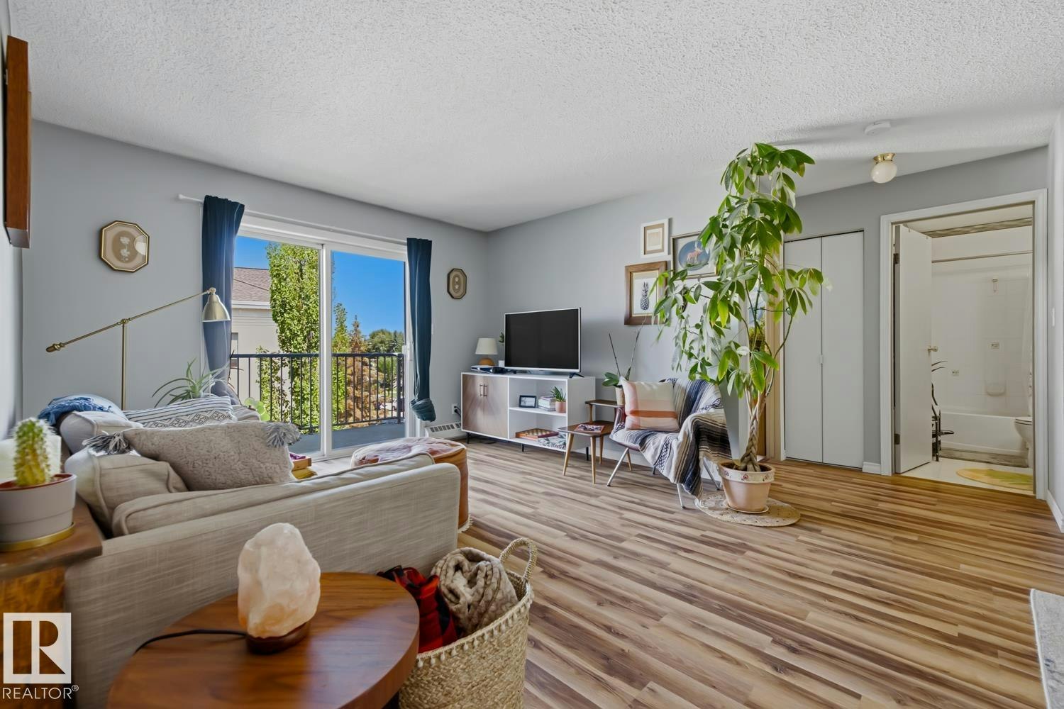 428-2520 50 Street, Edmonton, AB, T6L 7A8