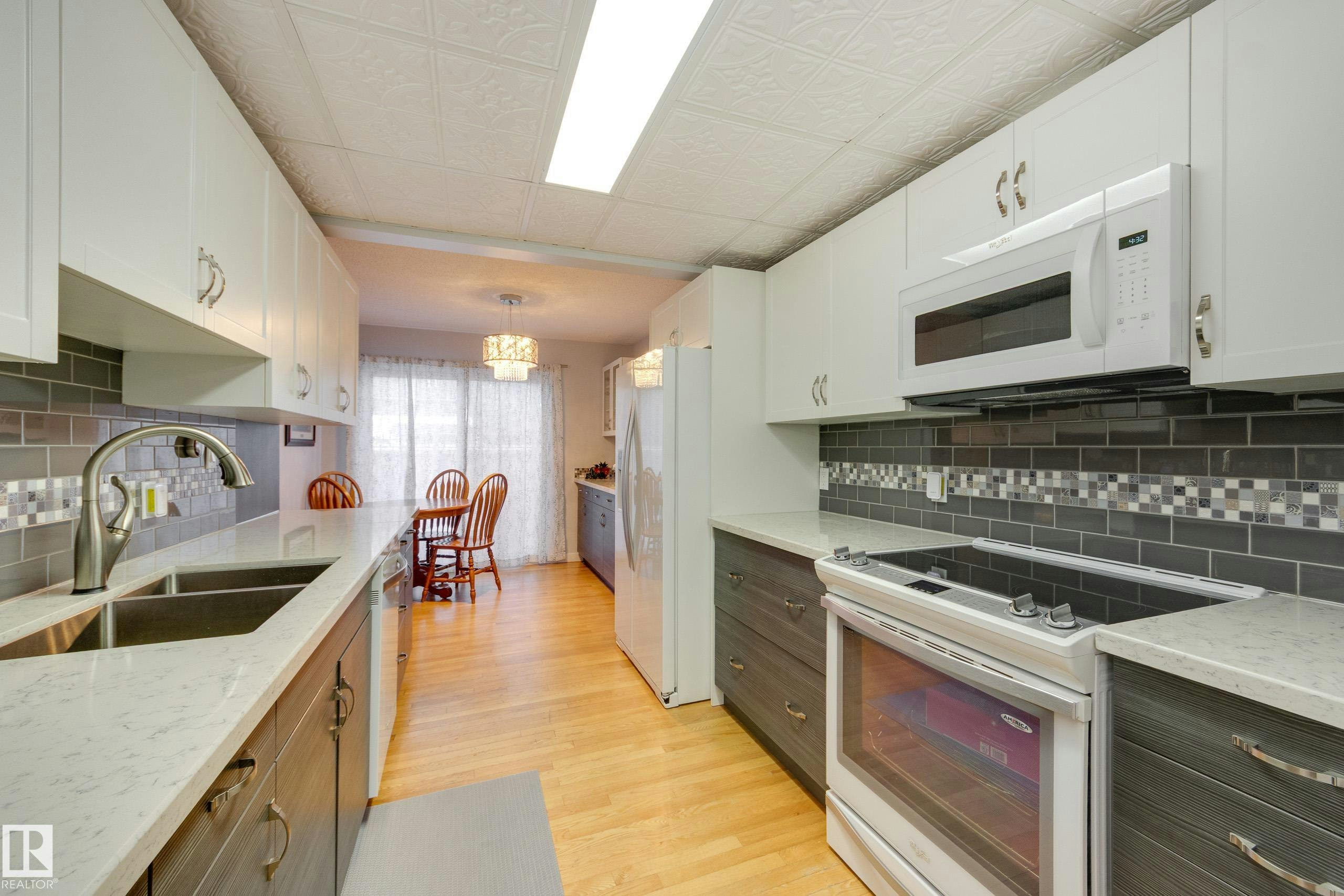 4303 46 Street, Stony Plain, AB, T7Z 1J5