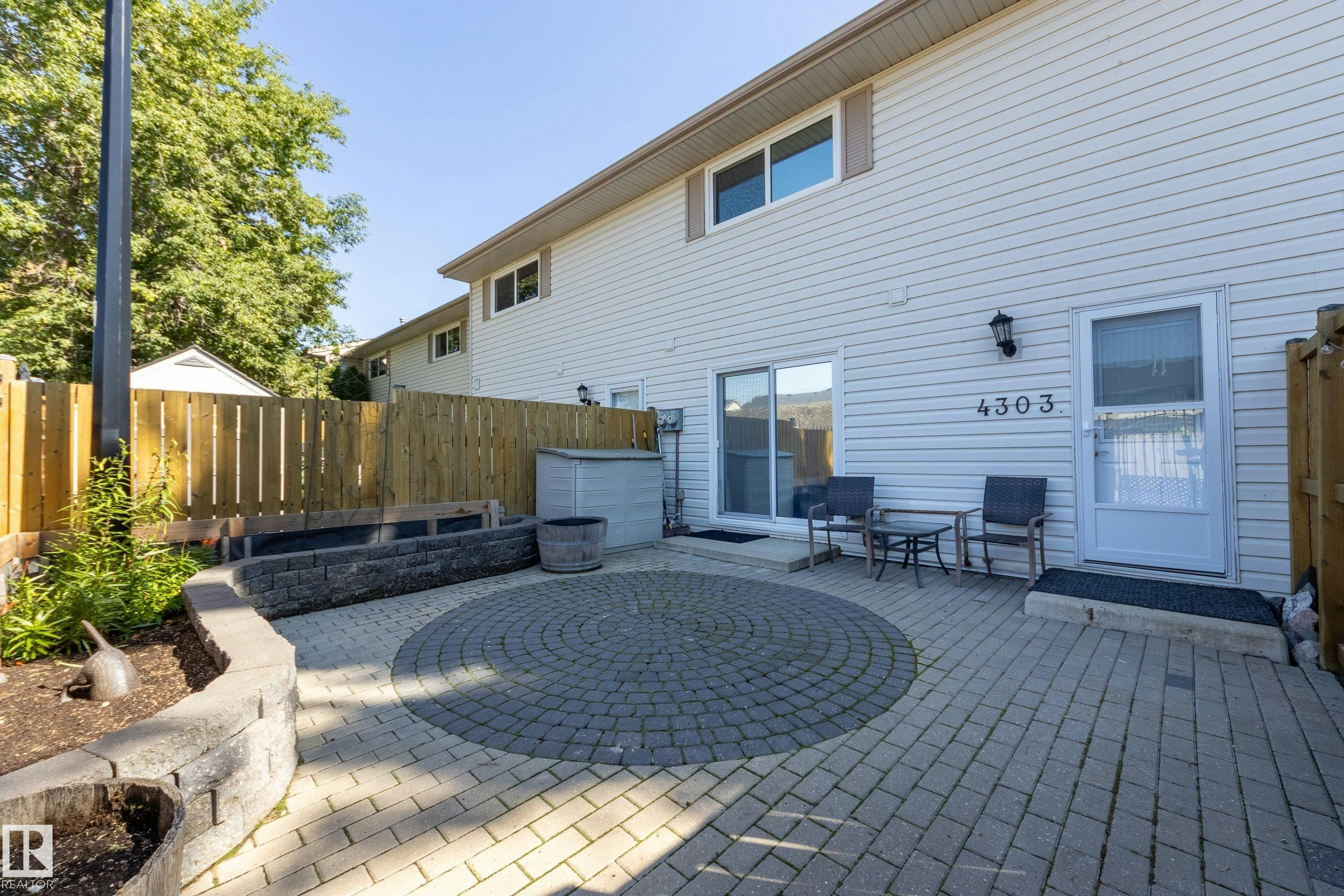 4303 46 Street, Stony Plain, AB, T7Z 1J5