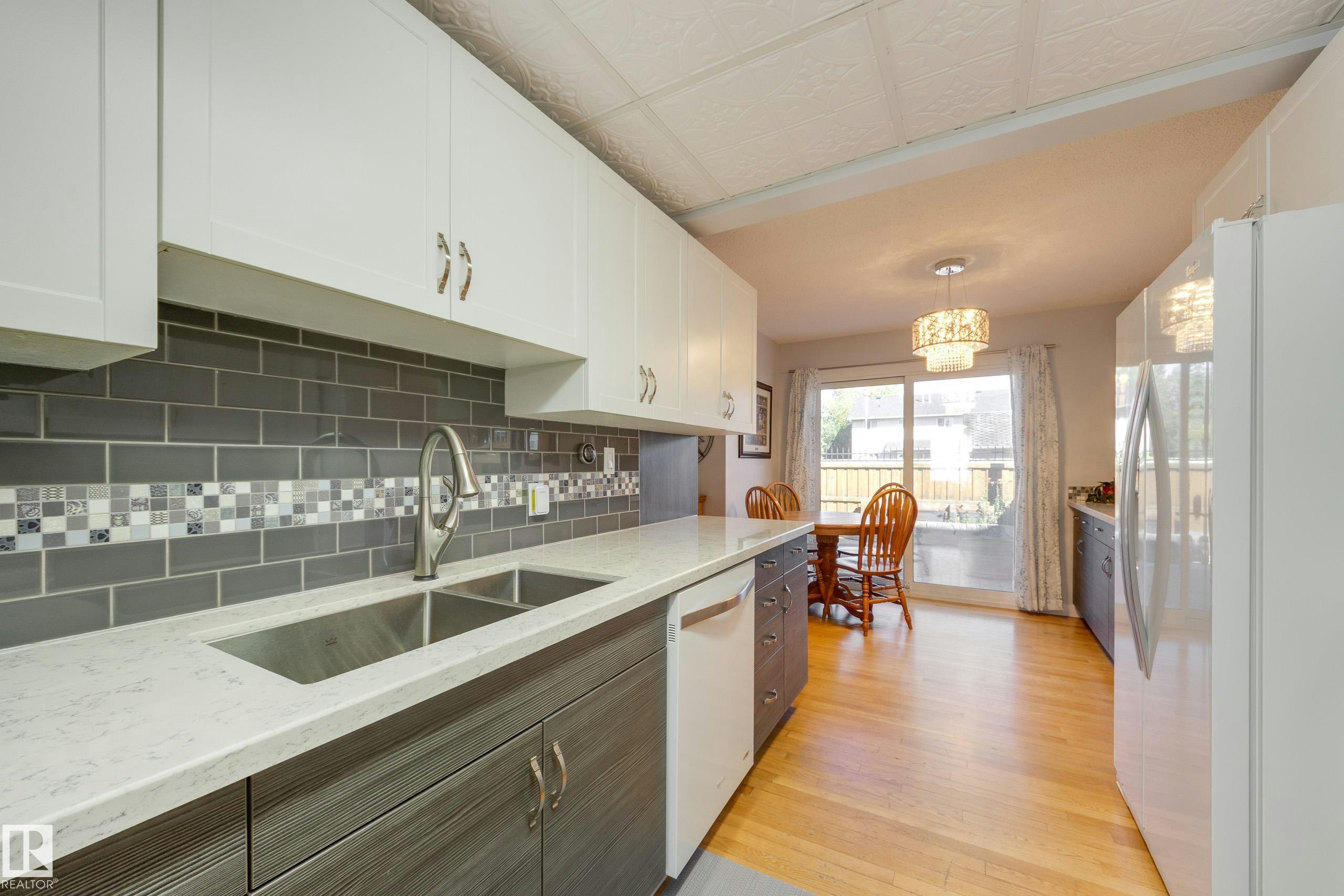4303 46 Street, Stony Plain, AB, T7Z 1J5