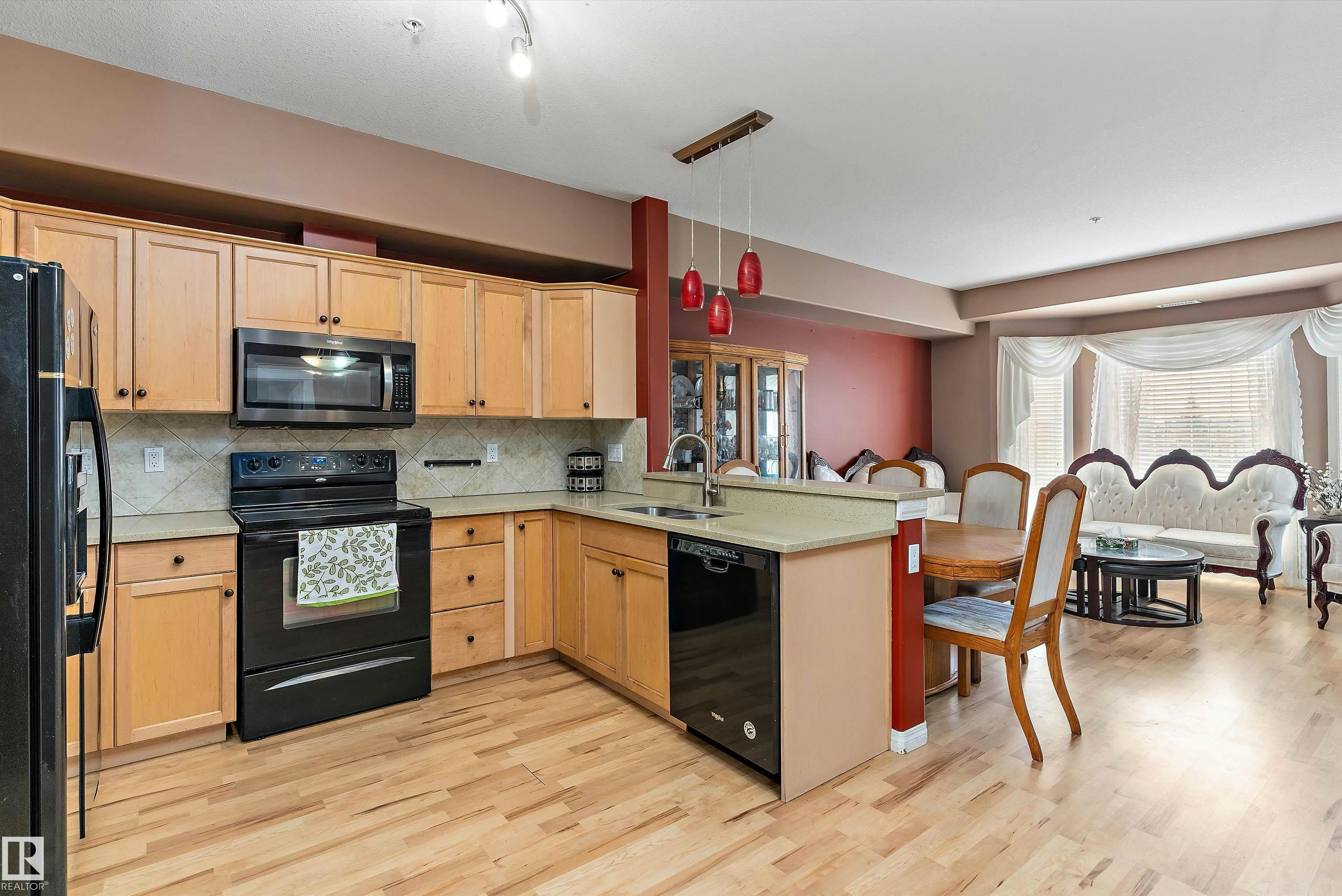 315-612 111 Street, Edmonton, AB, T6W 1R9