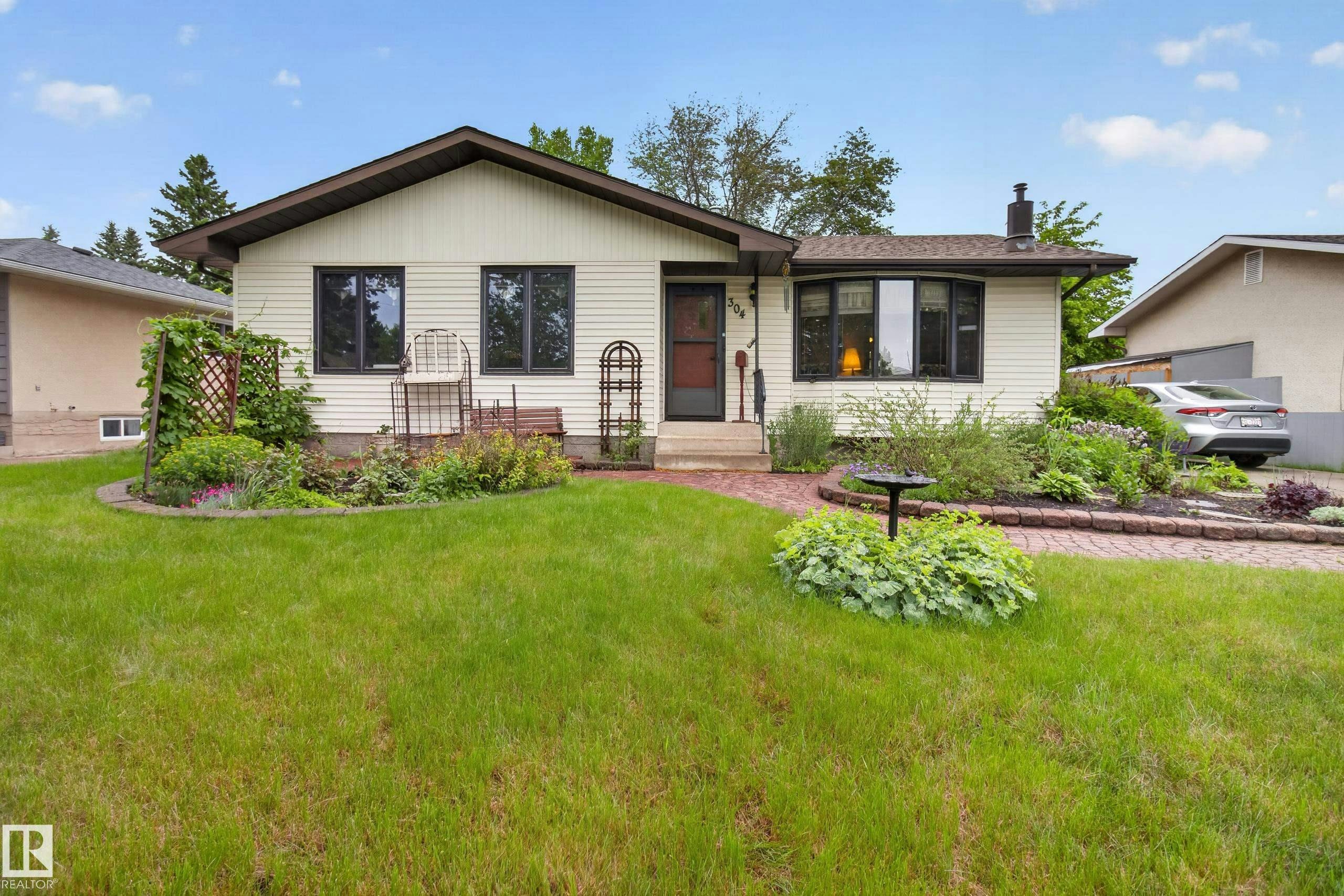 304 Fir Street, Rural Strathcona County, AB, T8A 2B3