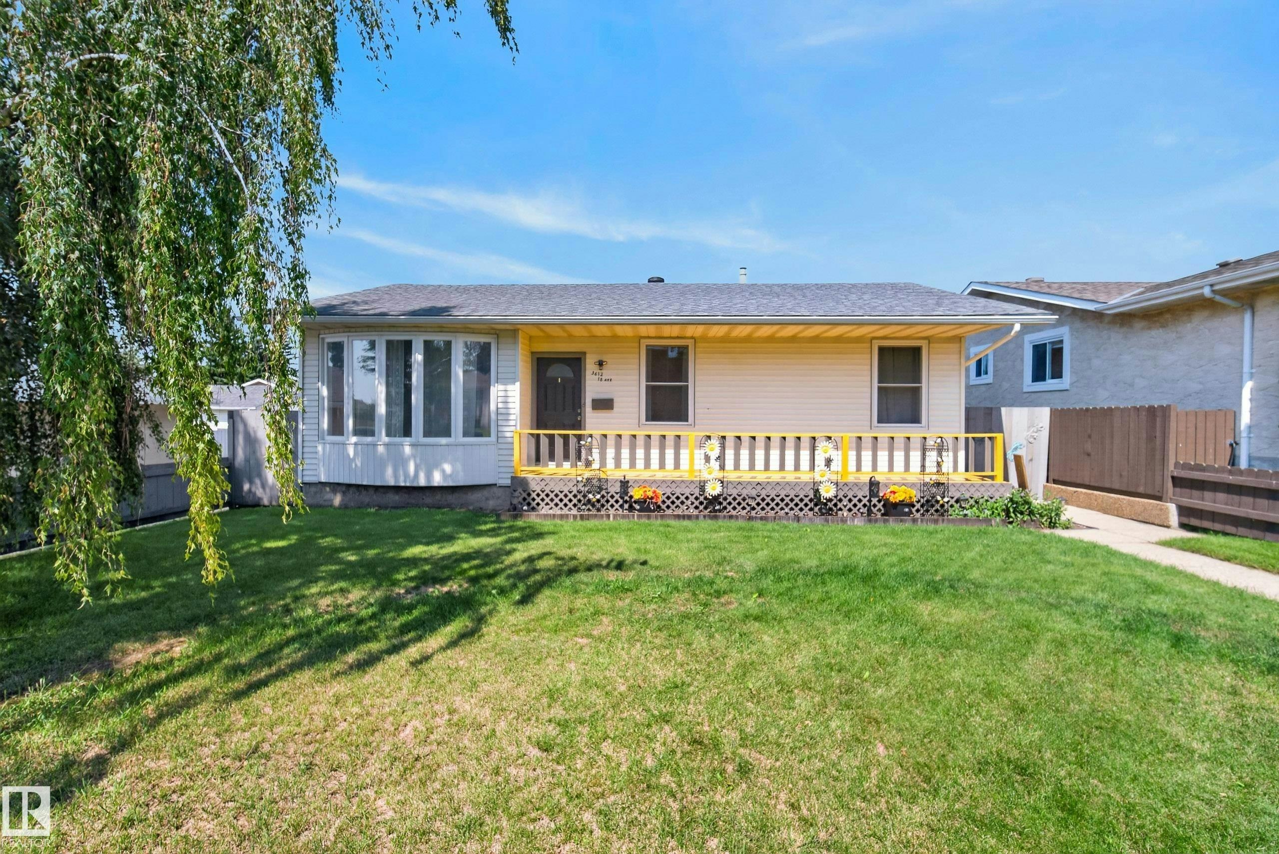 3612 18 Avenue, Edmonton, AB, T6L 3C2