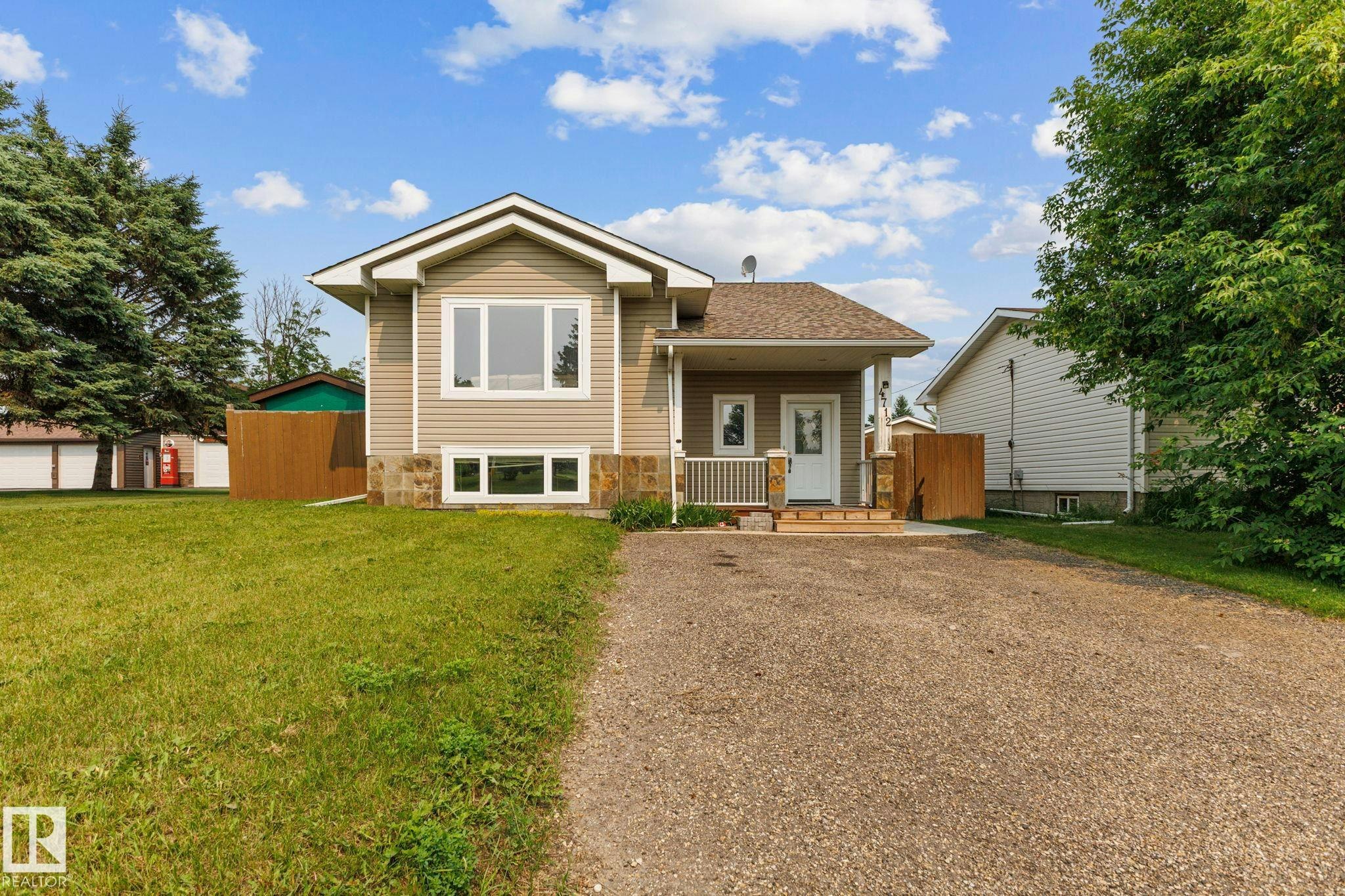 4712 48 Street, Onoway, AB, T0E 1V0