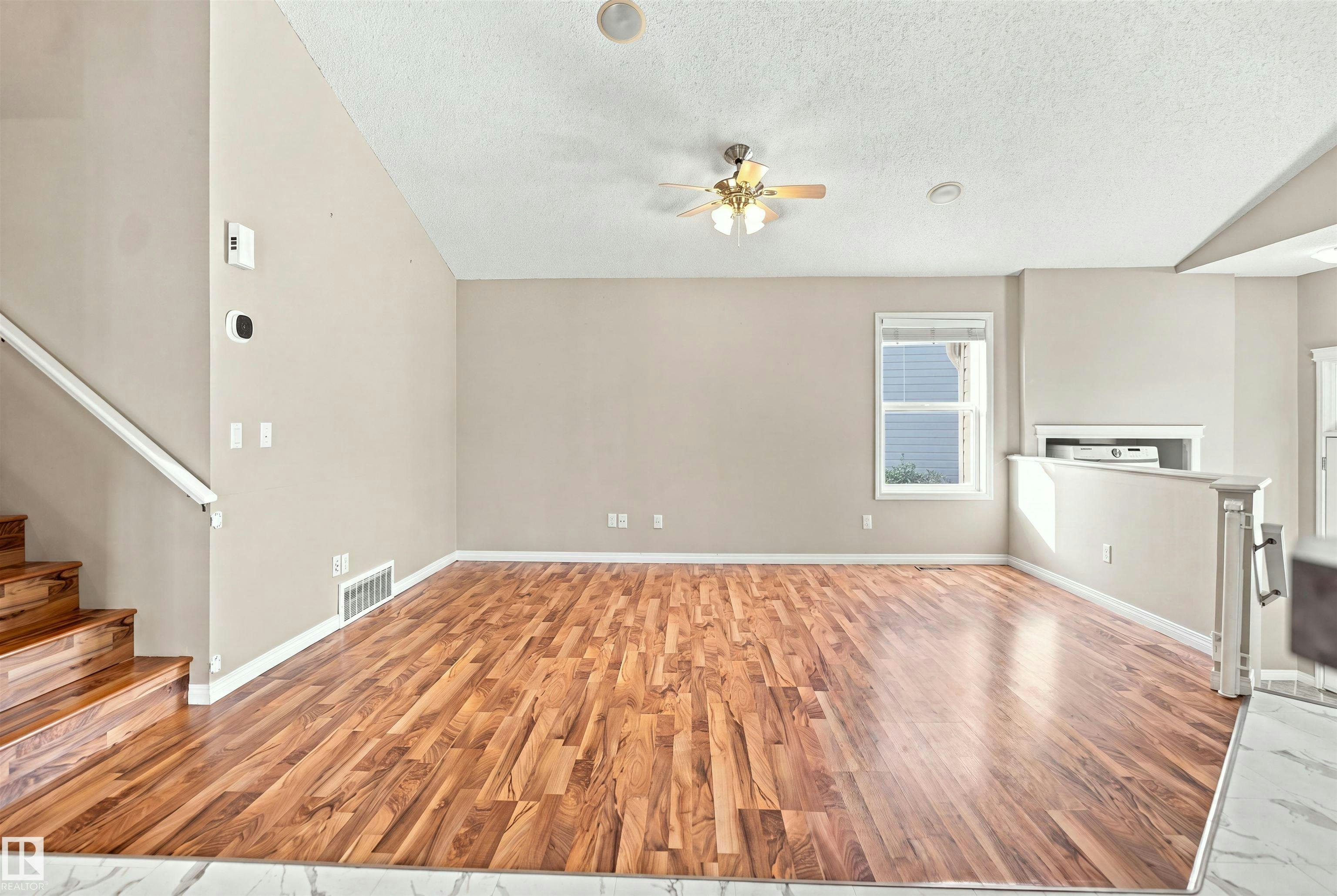 1328 80 Street, Edmonton, AB, T6X 1H4 - 7