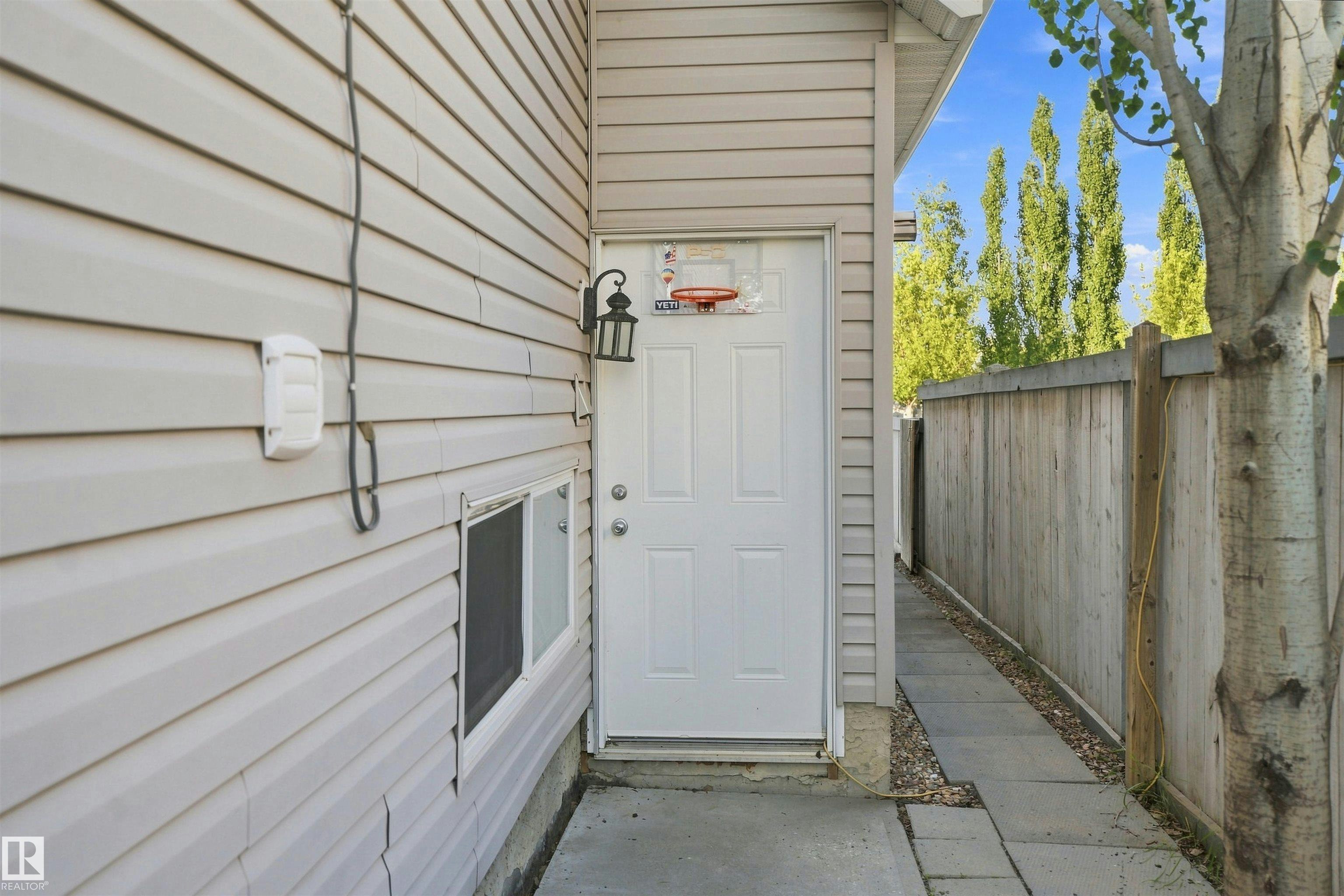 1328 80 Street, Edmonton, AB, T6X 1H4 - 21