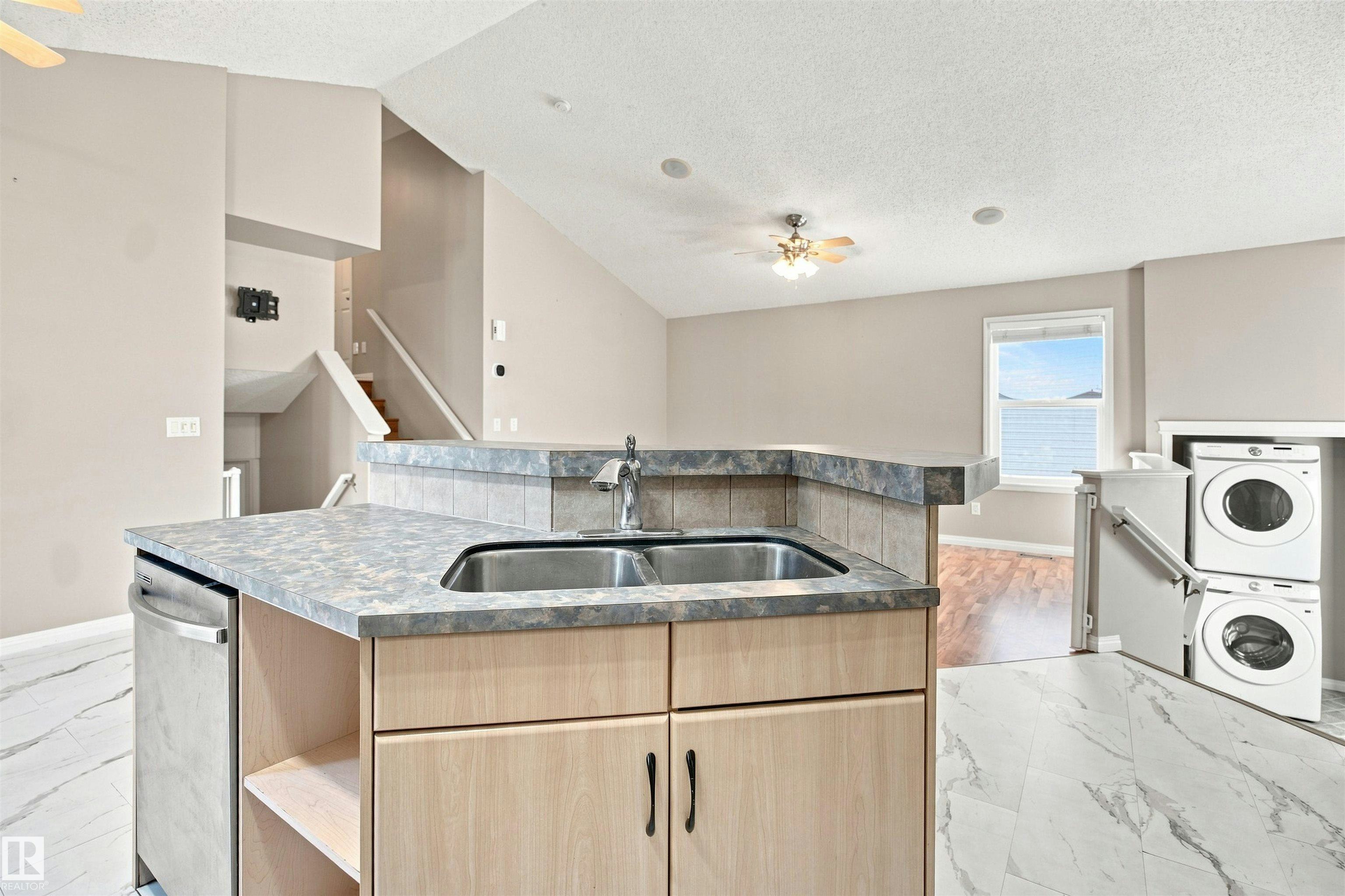 1328 80 Street, Edmonton, AB, T6X 1H4 - 11