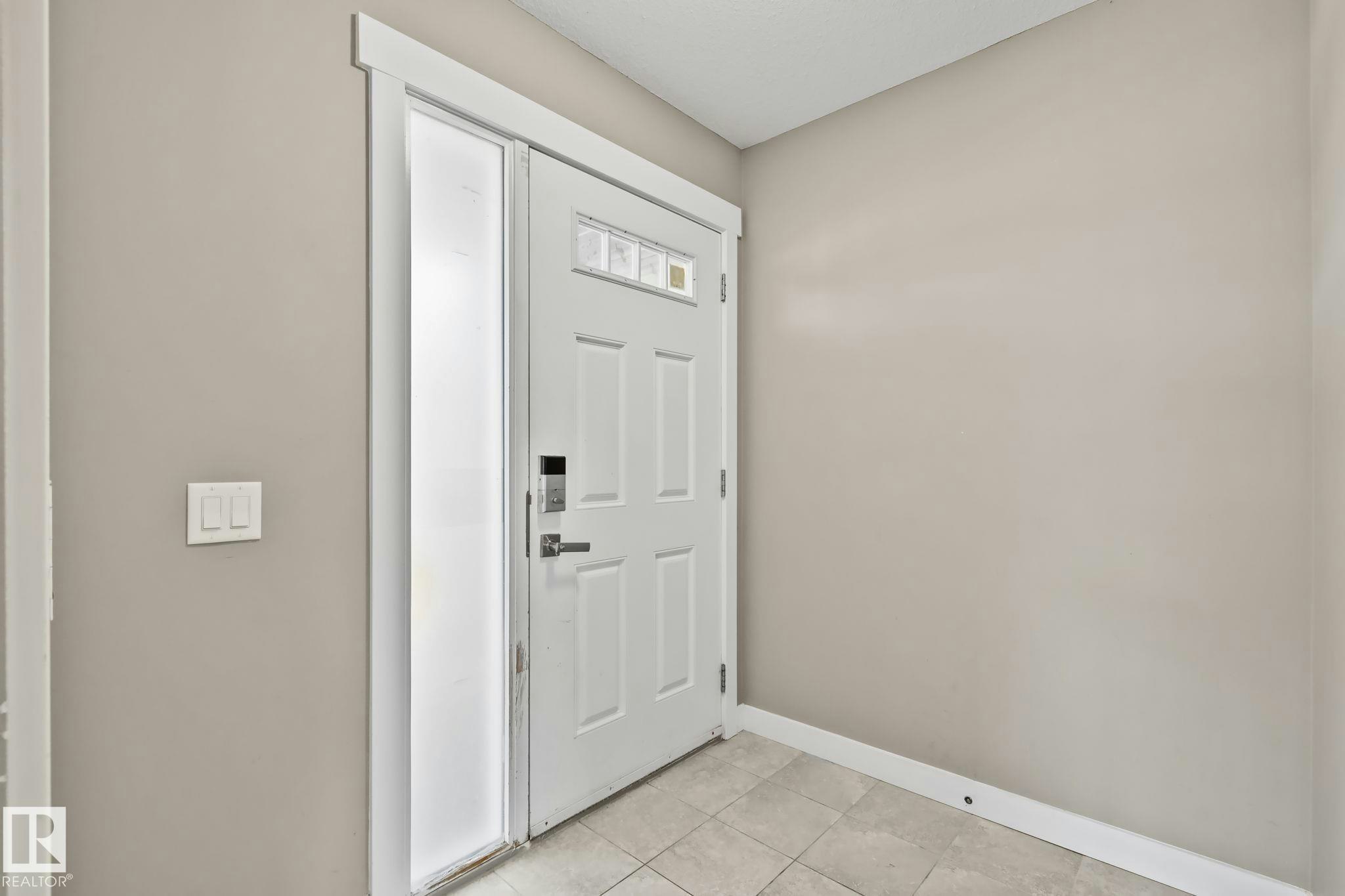16715 40 Street, Edmonton, AB, T5Y 0X9 - 12