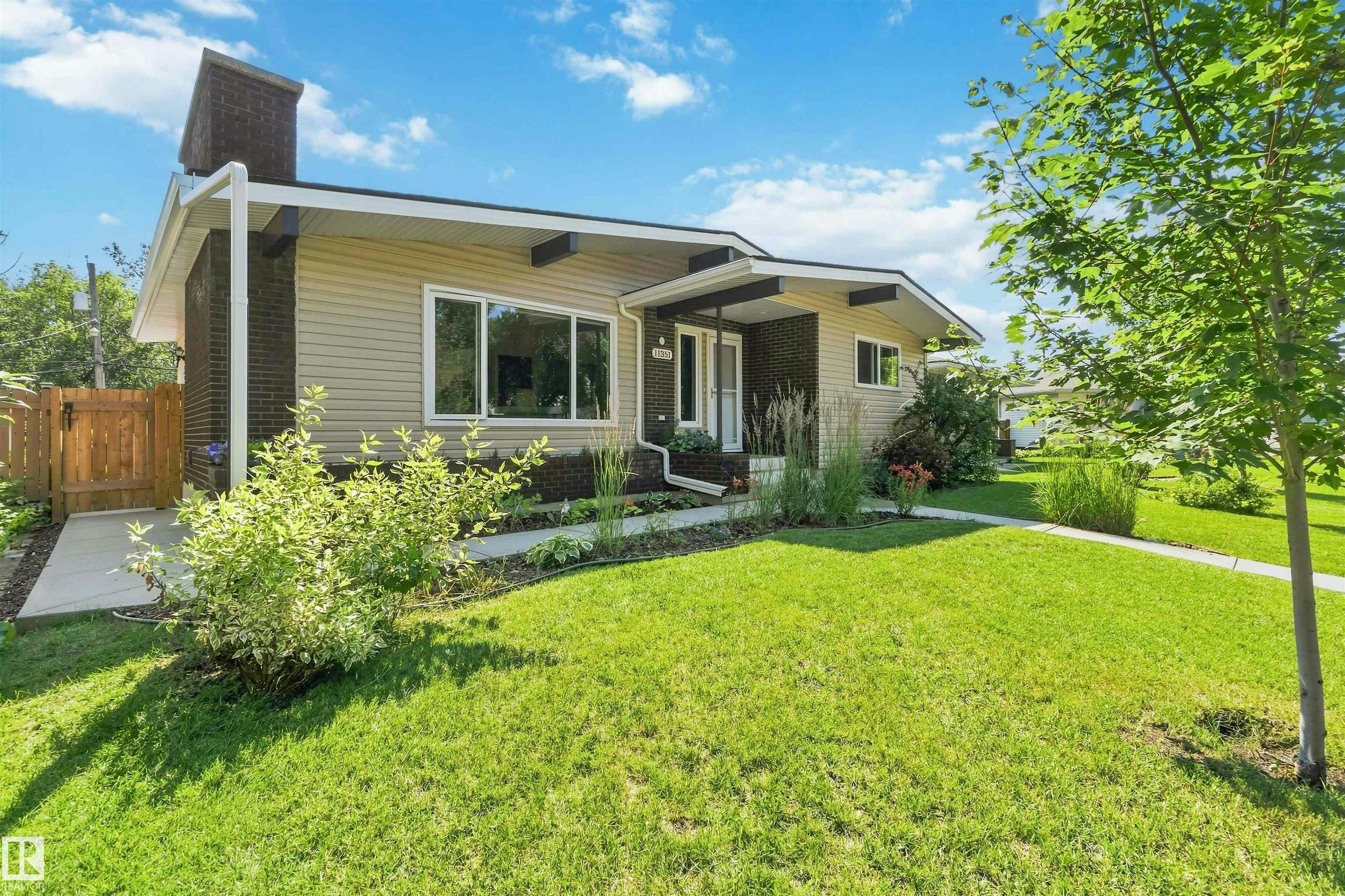 11351 35a Avenue, Edmonton, AB, T6J 0A7
