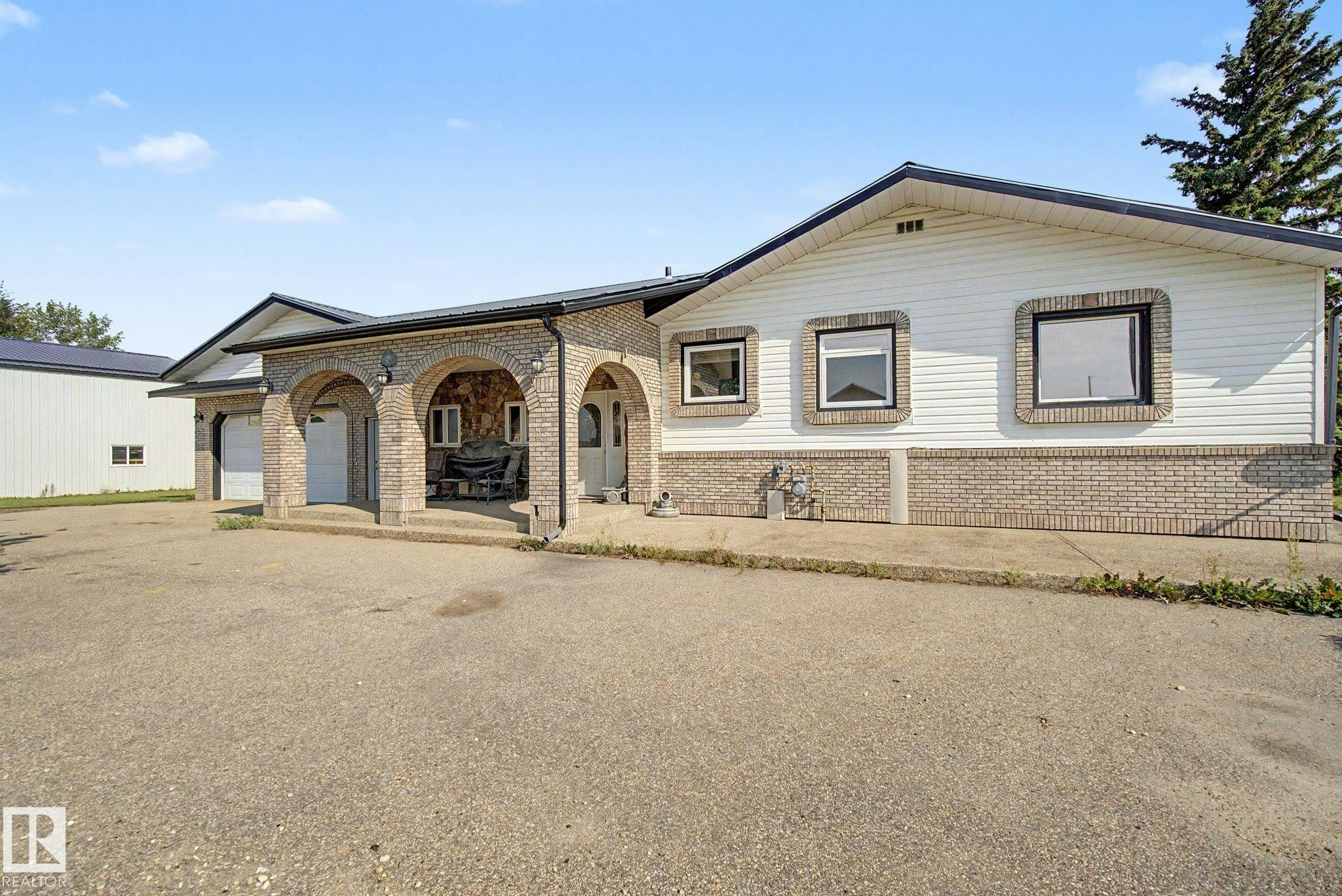 54516A Hwy 43, Rural Lac Ste. Anne County, AB, T0E 1V0