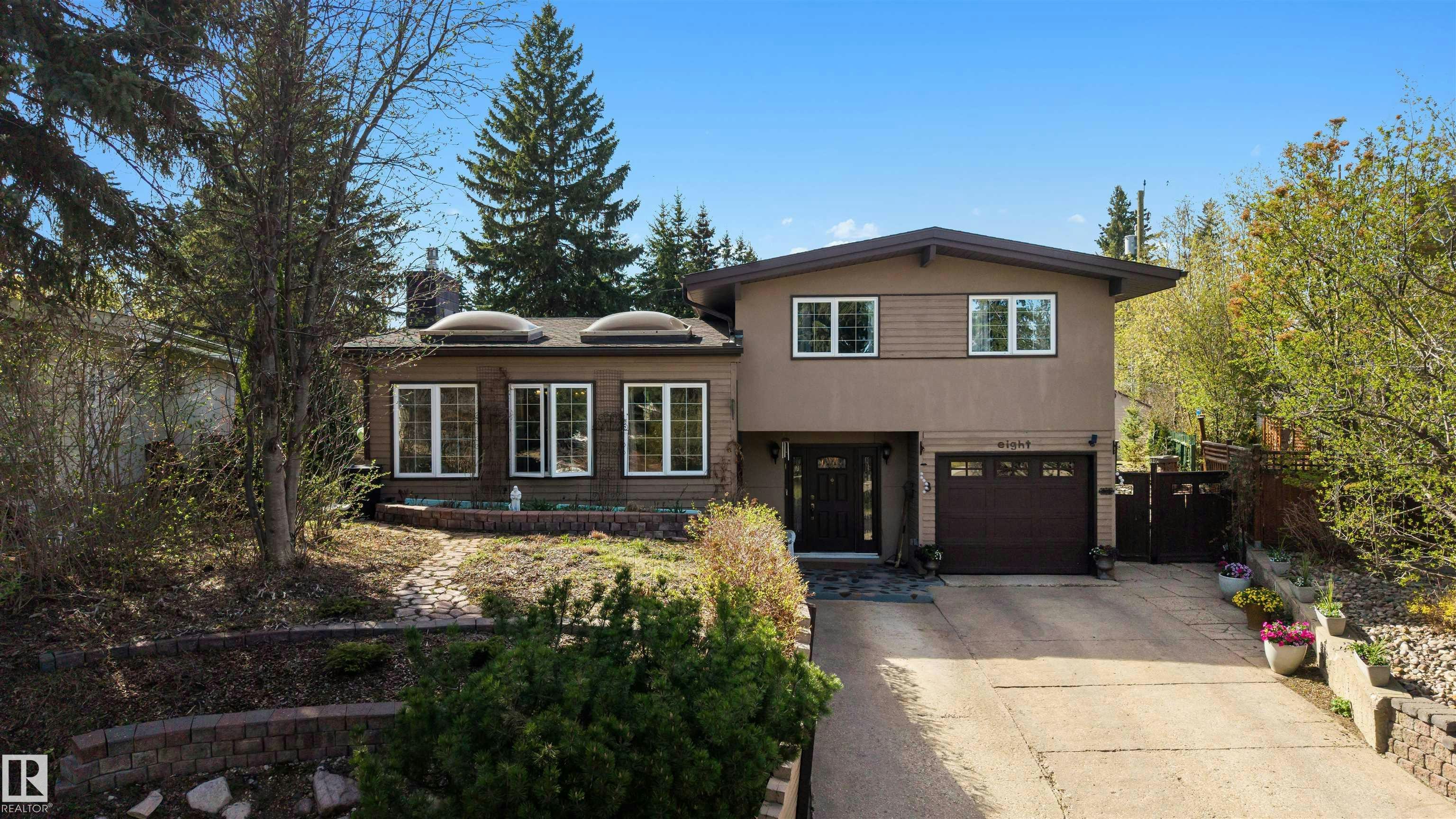 8 Garland Place, St. Albert, AB, T8N 1A7